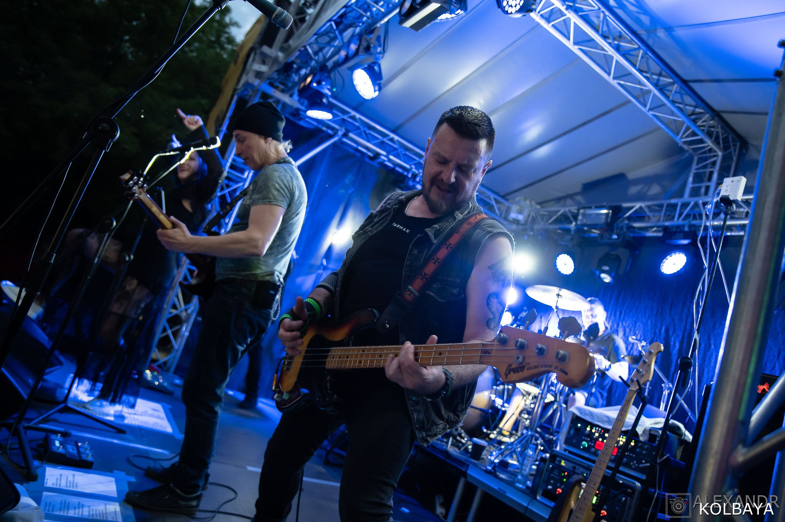 Фоторепортаж с мэшап концерта группы Черный Обелиск 4 июля 2024 года. Концертный и театральный репортажный фотограф в Москве Александр Колбая