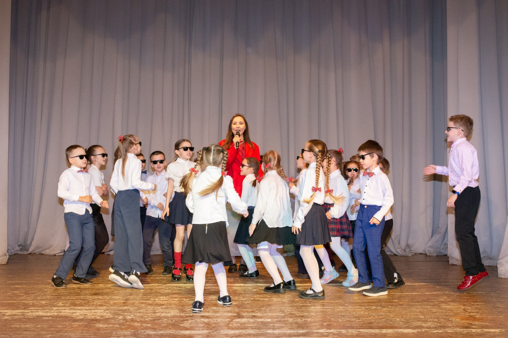 Выпуск первого класса (Гимназия 1). Фотограф Максим Буряк