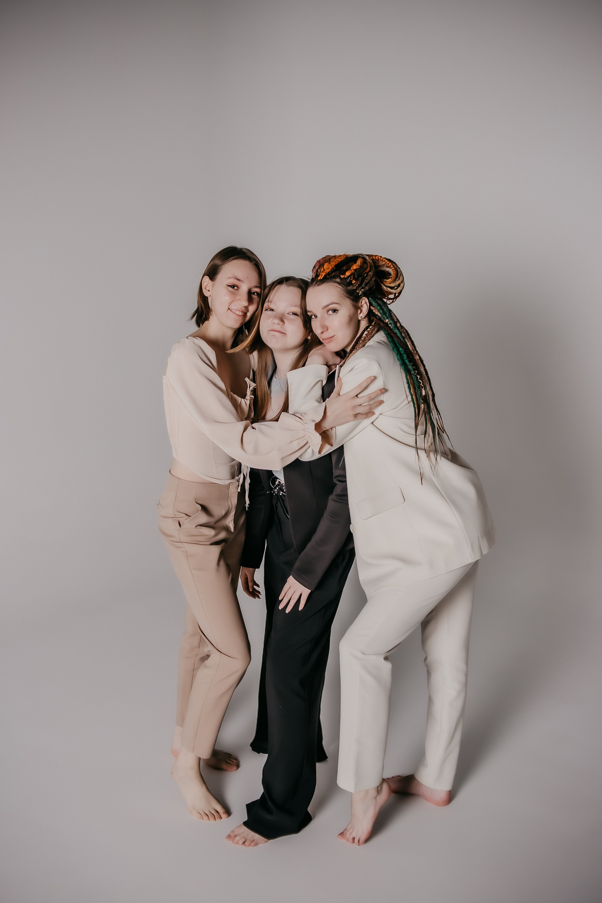 Три сестры. Марина, Алёна, Софья. Фотограф Регина Крикунова г. Красноярск