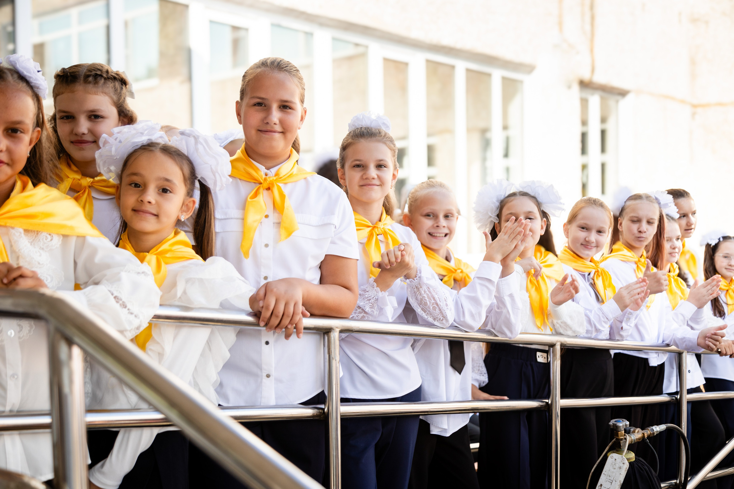 Гимназия № 50. Детский фотограф видеограф в Хабаровске Михаил Орлов