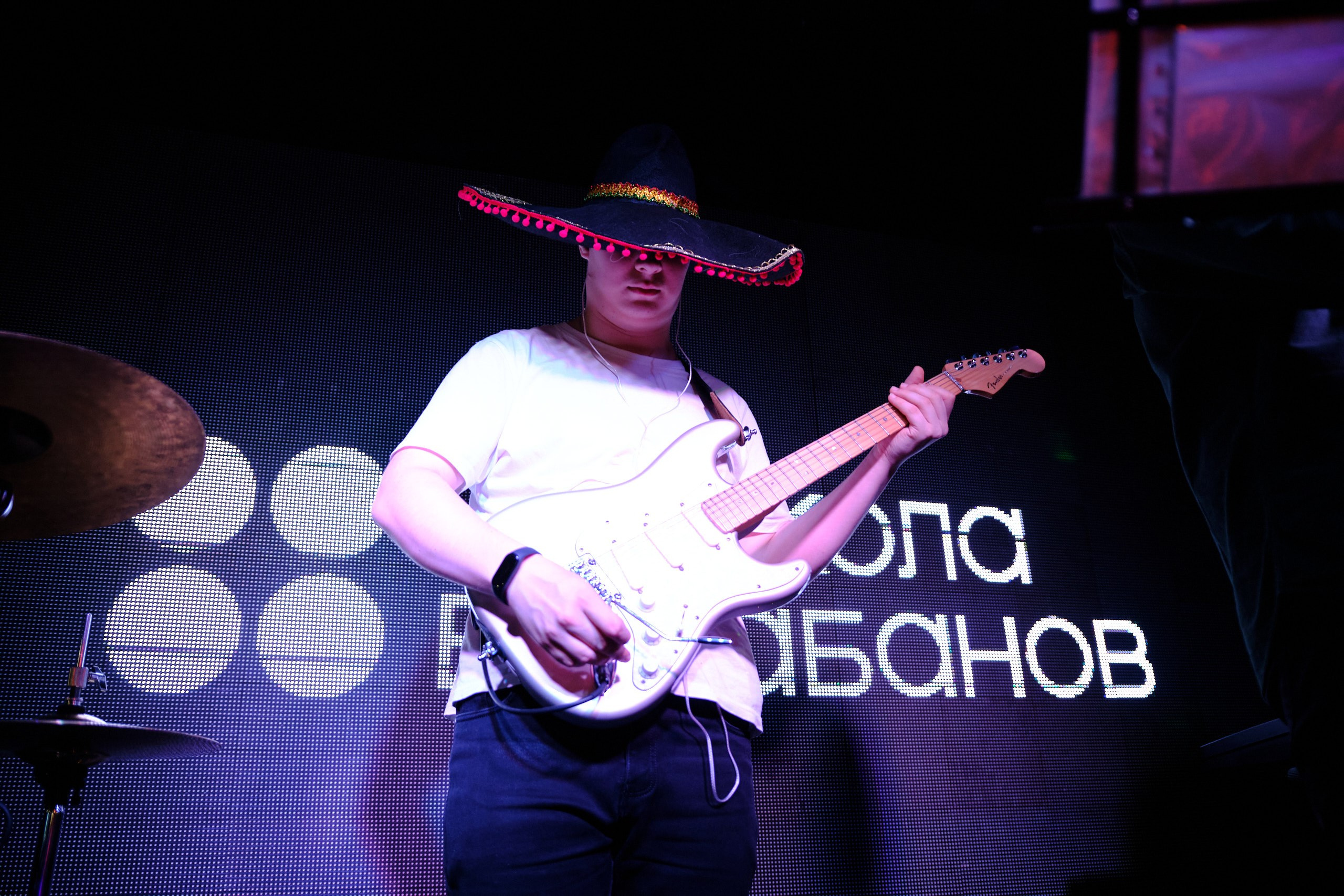 CocoBongo. Антон Ив