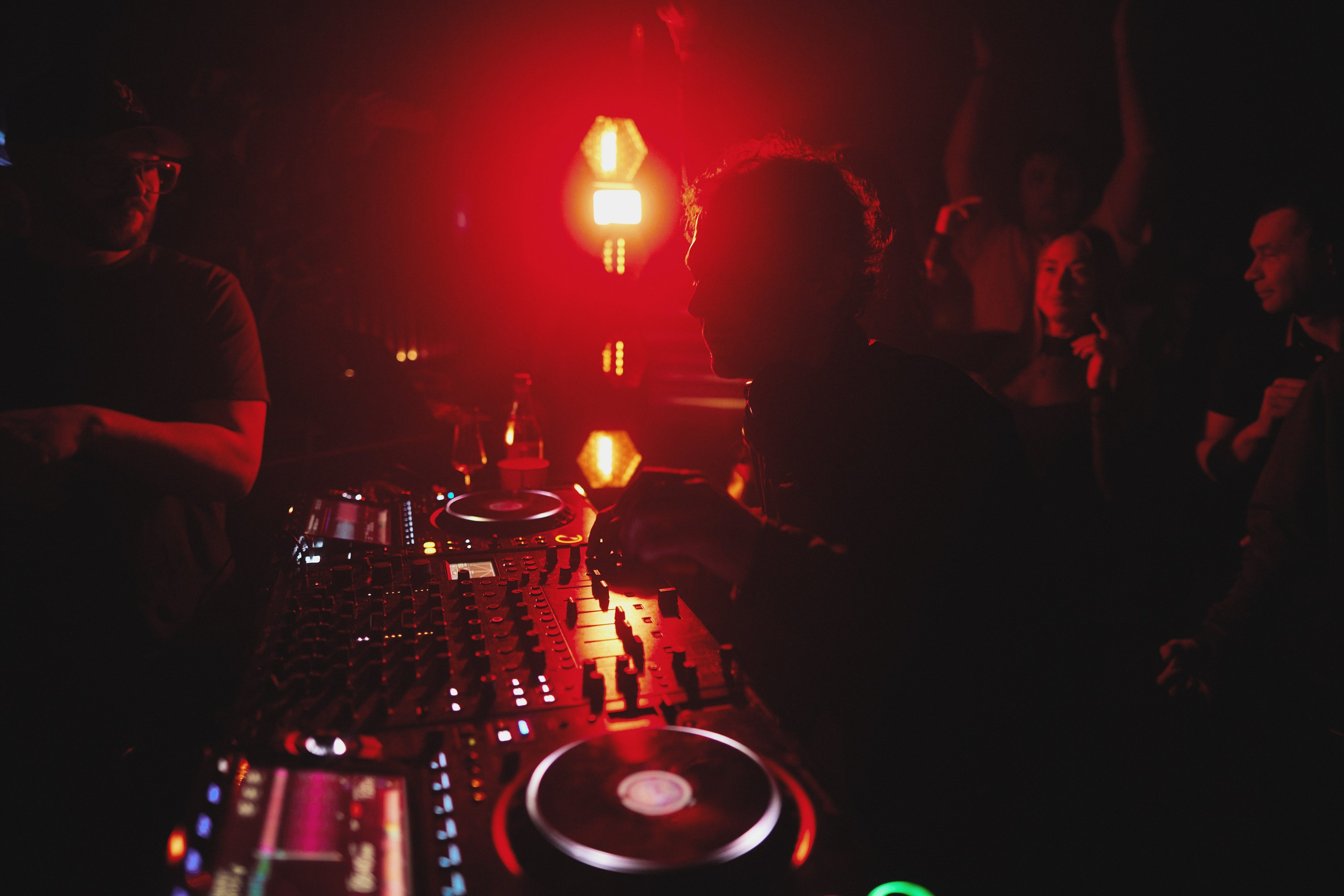 Dj Nils в Сочи. RetroChic Фото