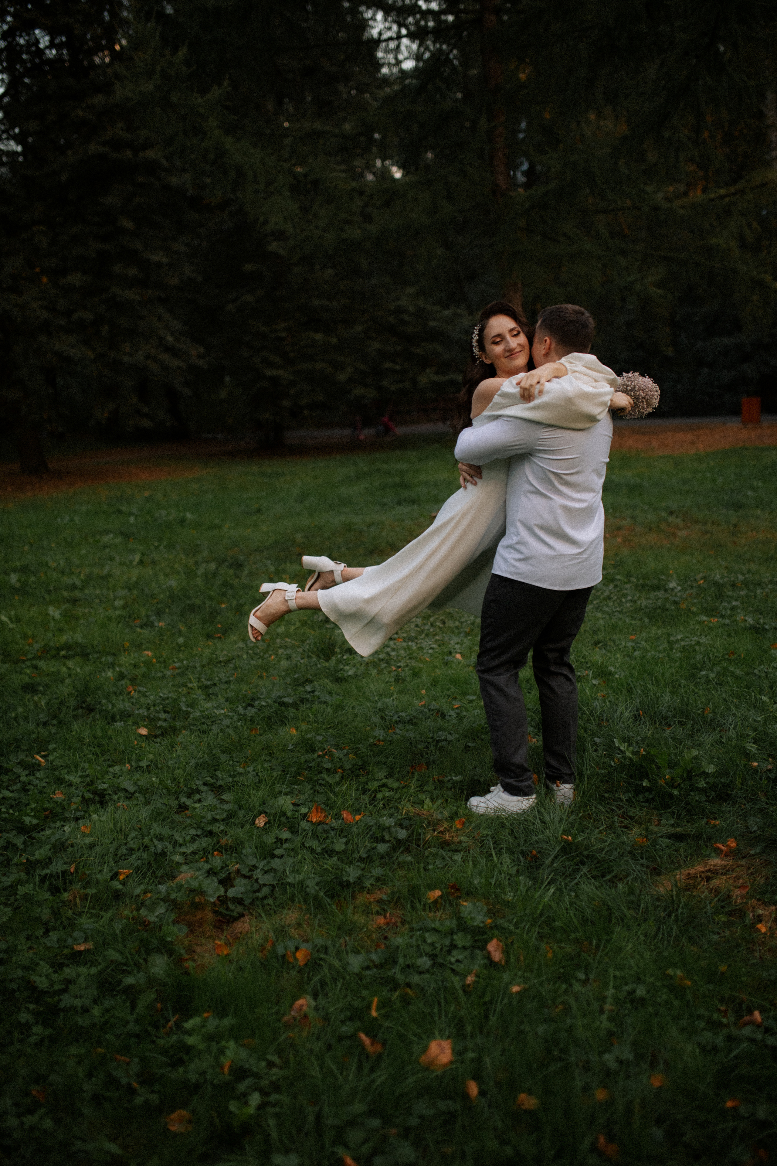 Свадебная прогулка Влада и Ани. Семейный фотограф в Москве и Люберцах Юлия Гуськова