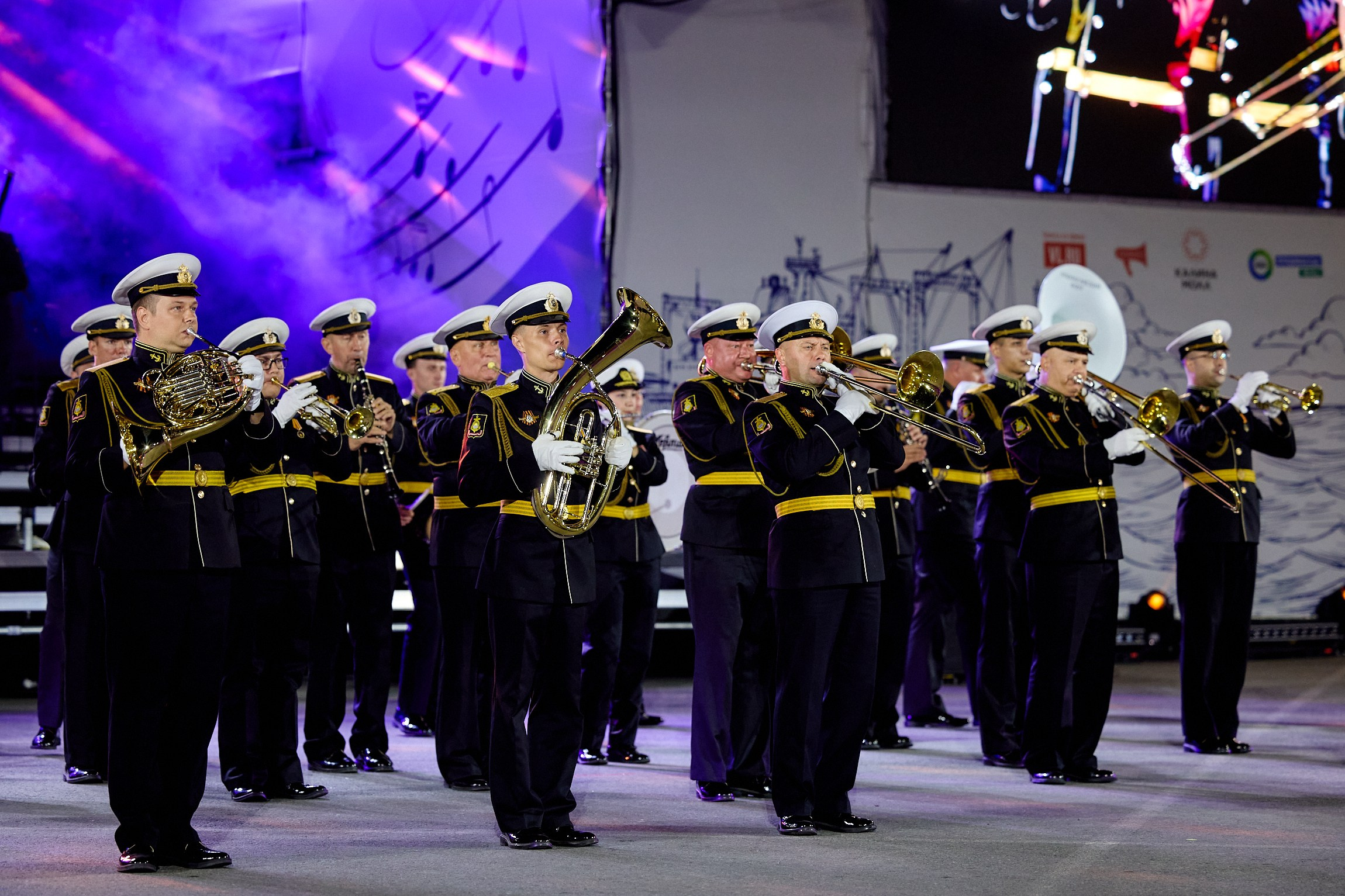 «Тихоокеанские марши» Плац-концерт