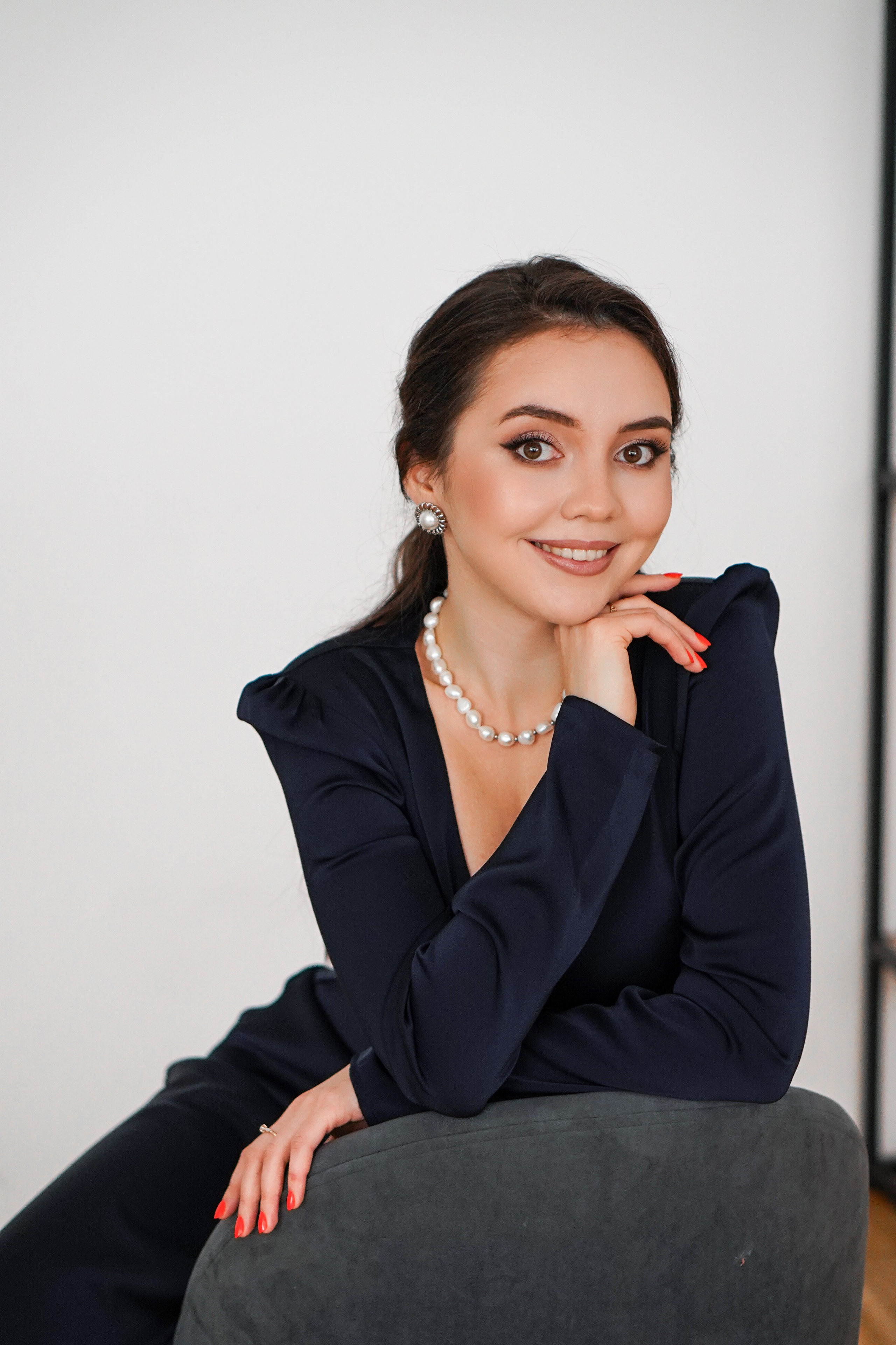 Контент съемка для эксперта по недвижимости Ксении. Контент фотограф Санкт-Петербург Богодухова Лариса