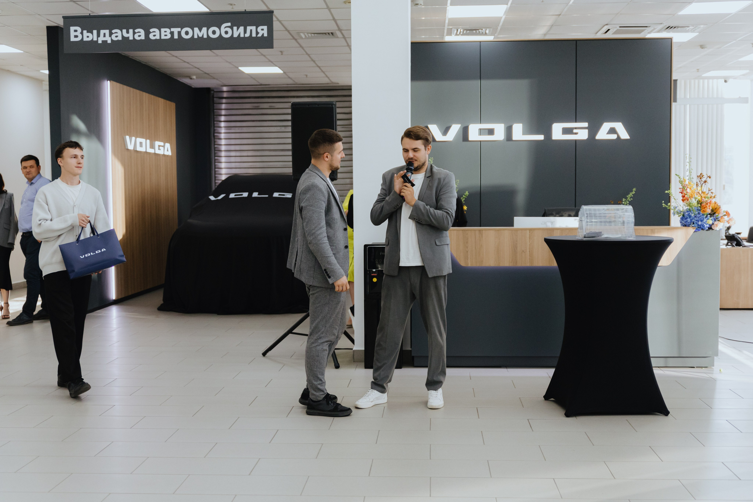 Презентация автомобилей «Volga». Фотограф в Москве и Санкт-Петербурге Дарина