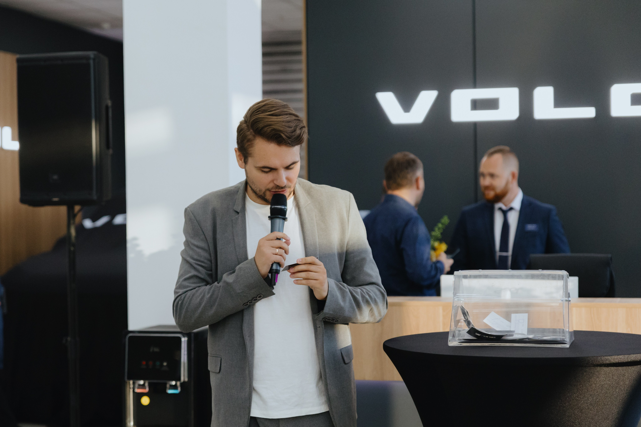 Презентация автомобилей «Volga». Фотограф в Москве и Санкт-Петербурге Дарина