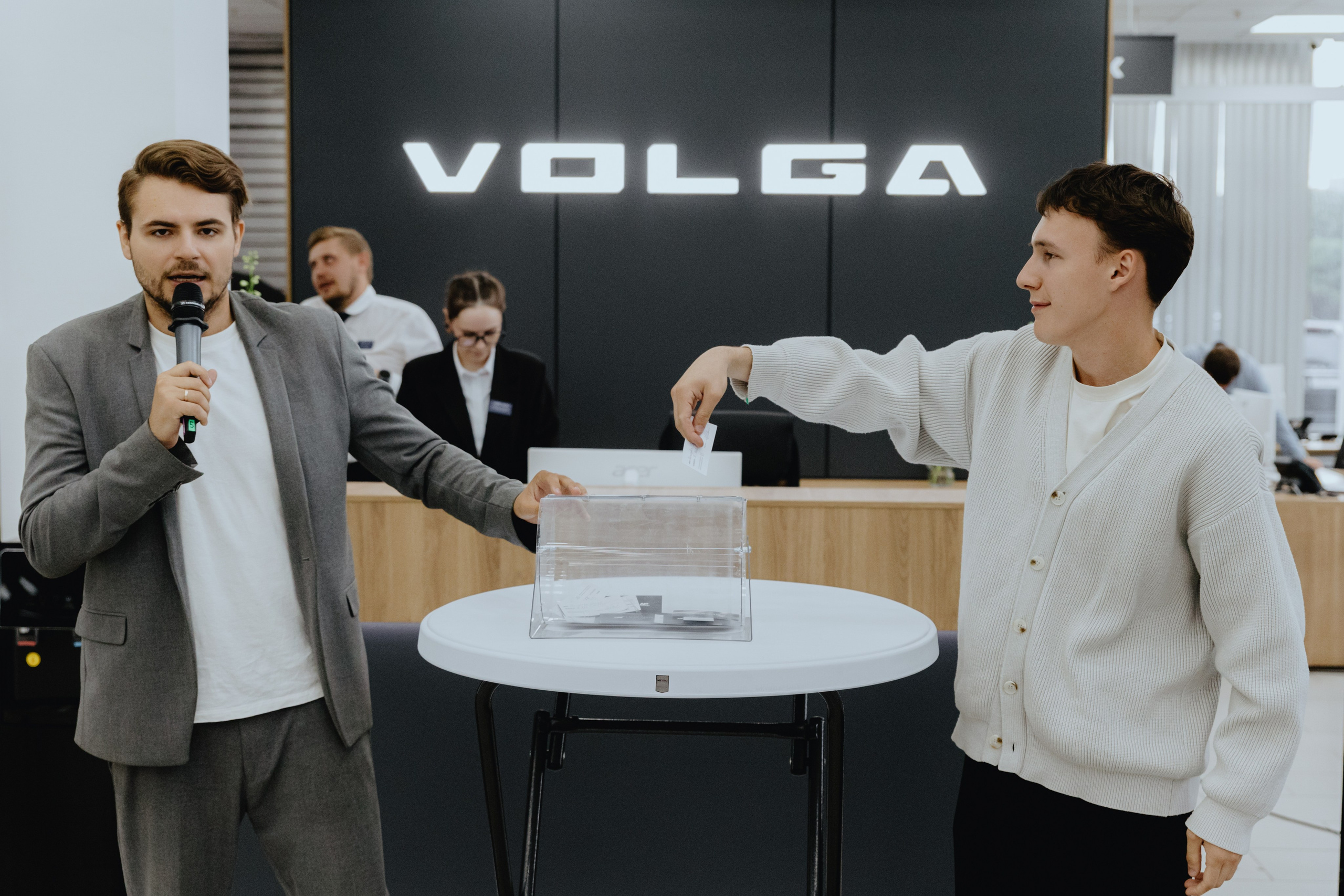 Презентация автомобилей «Volga». Фотограф в Москве и Санкт-Петербурге Дарина