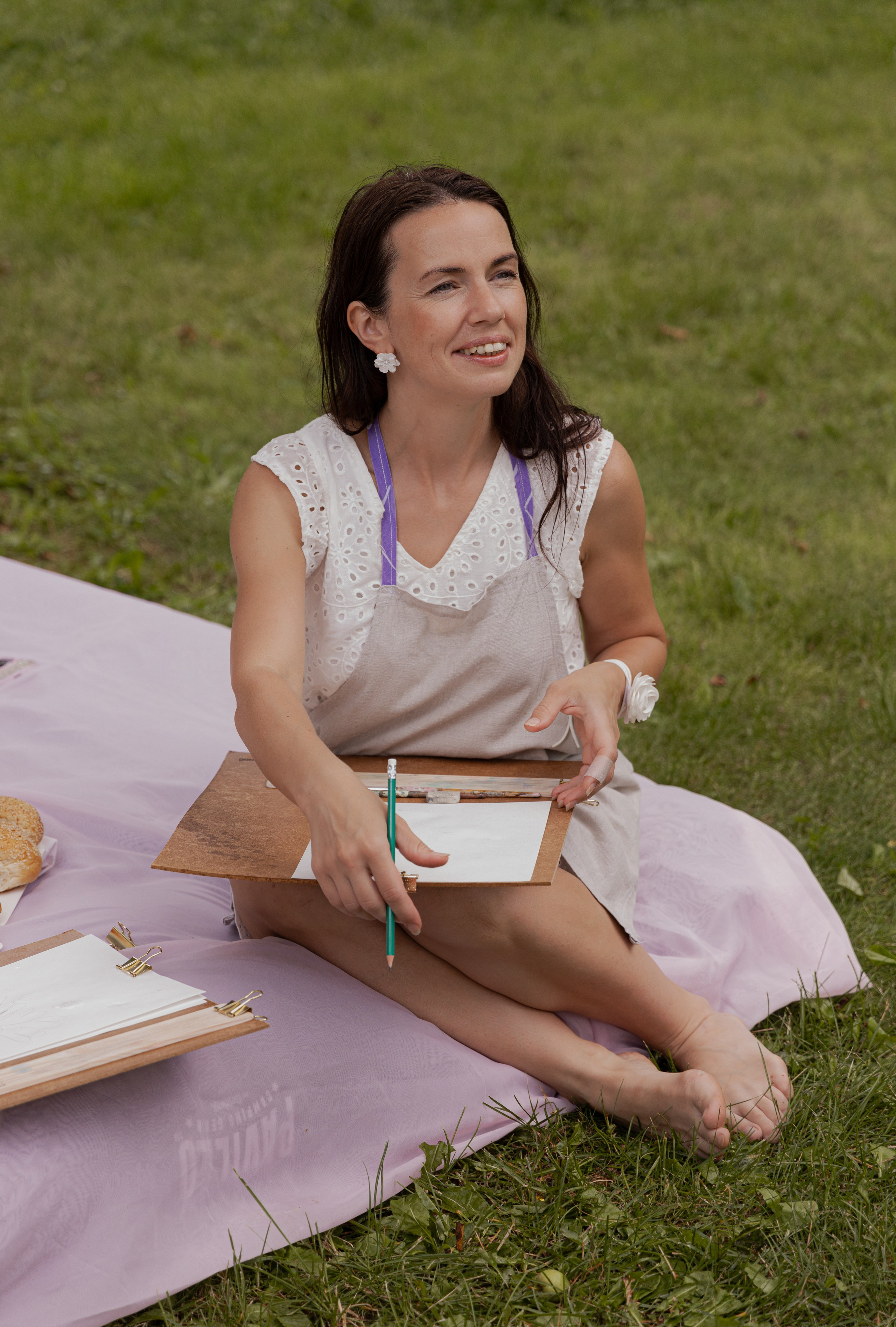 МК Пион (пикник в парке). Анастасия Ракчеева Художник