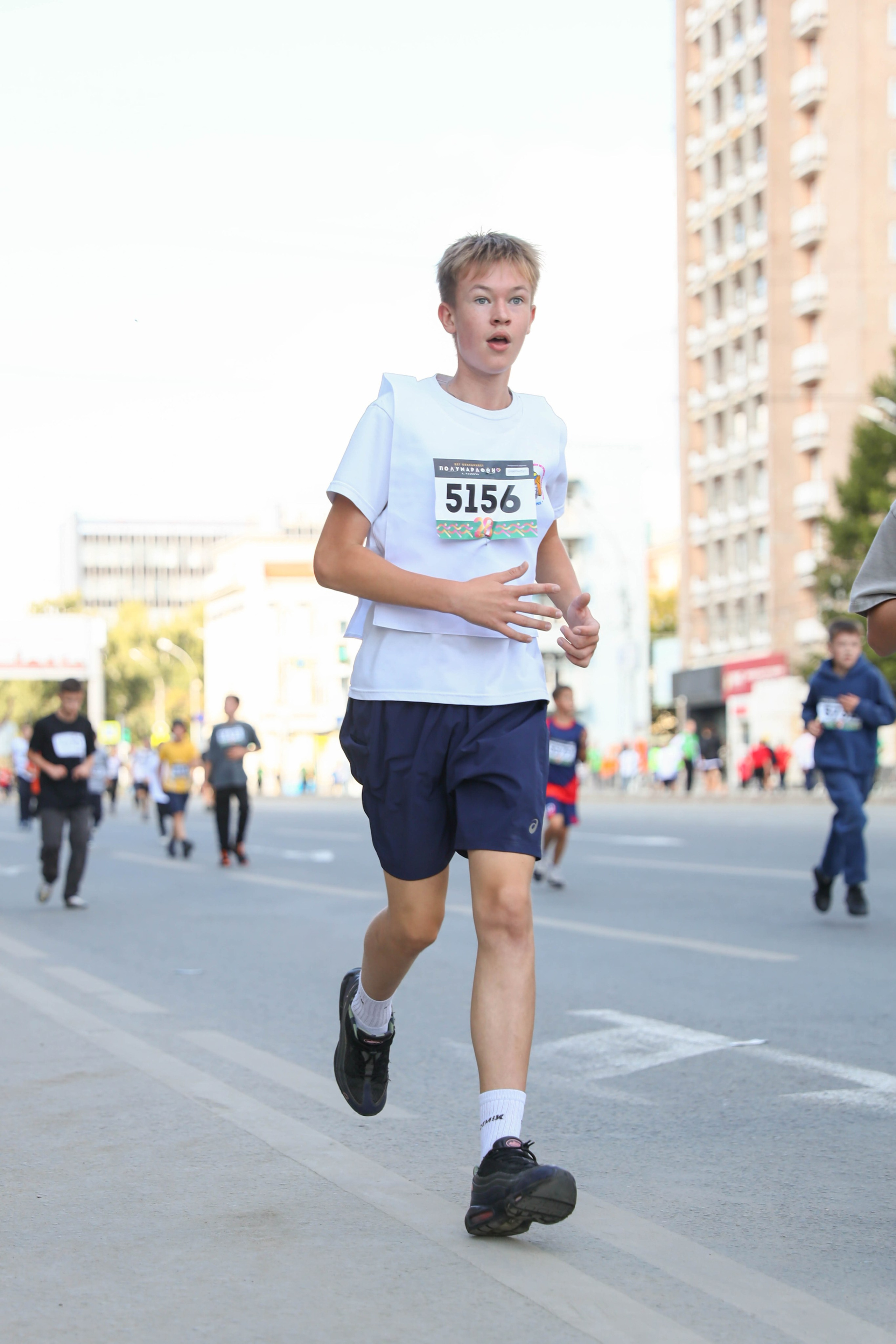 Полумарафон А. Раевича 2025. Репортажный фотограф в Новосибирске Алена Помазунова
