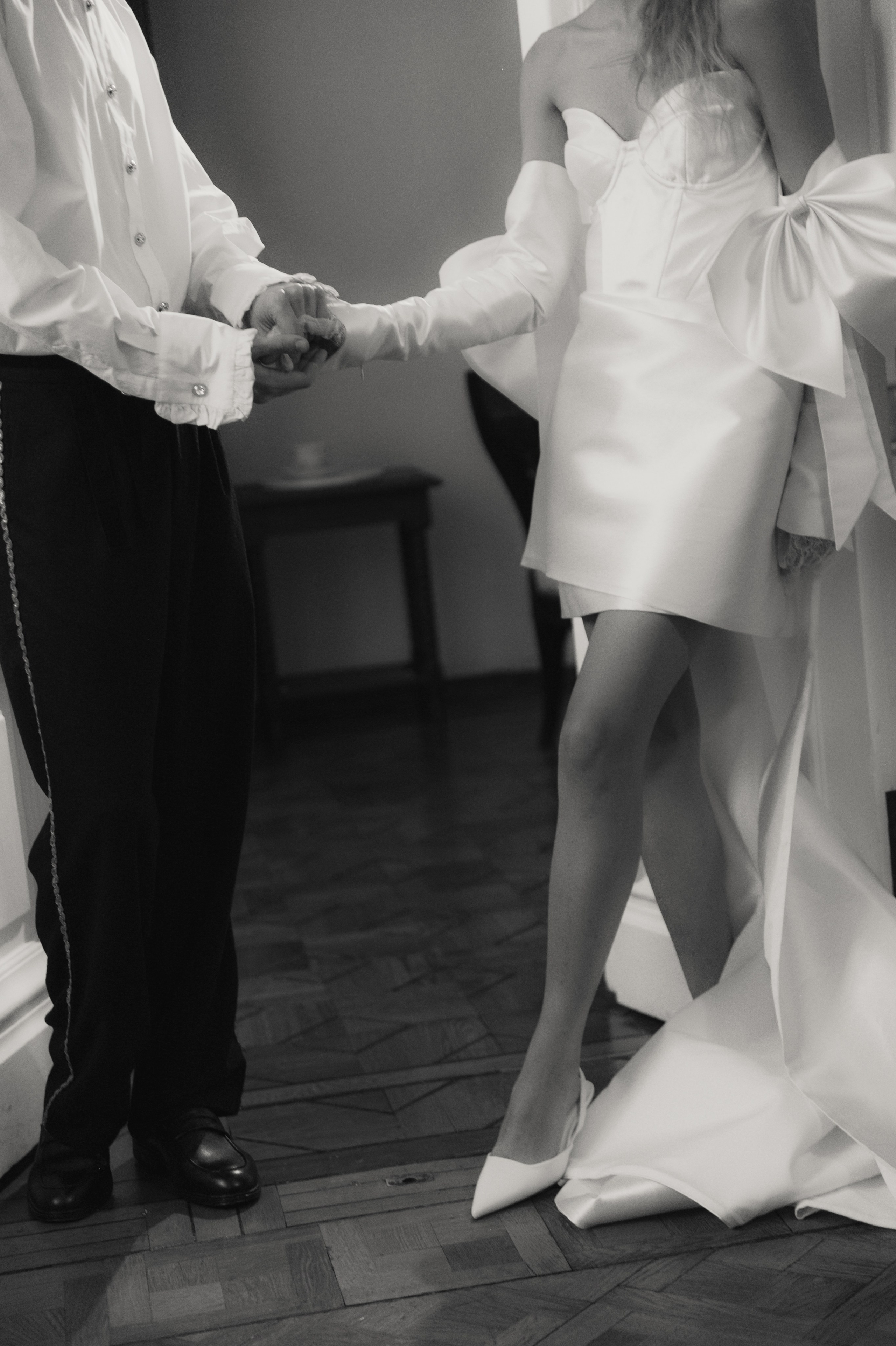 Свадебная съемка в исторической квартире на Чистых прудах. Ярослава Ерина — свадебный фотограф в Москве