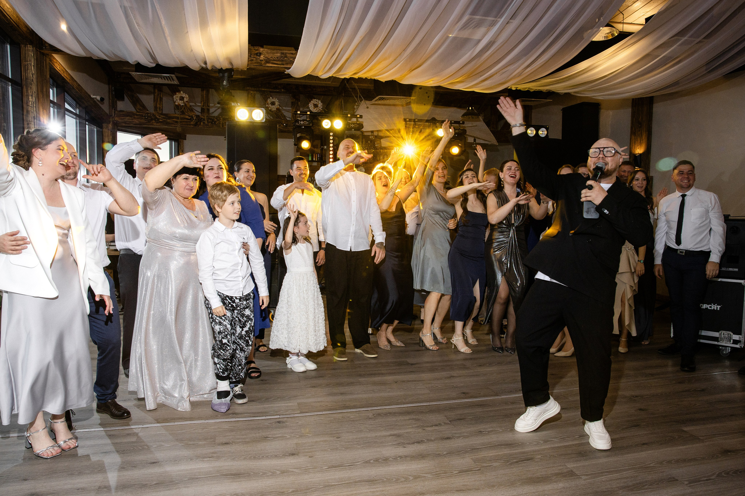 V&N. Свадебный фотограф в Иваново Гитарина Черняева