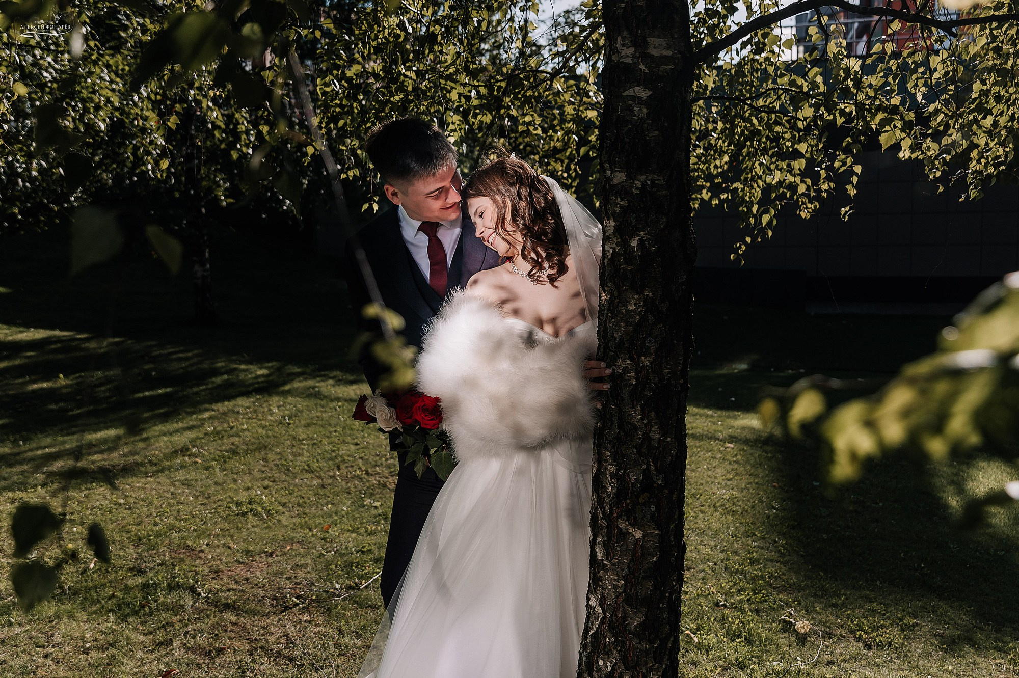 Свадебная прогулка Евгения и Анны в Дубне. Свадебный фотограф в Дубне Алексей Фонарёв