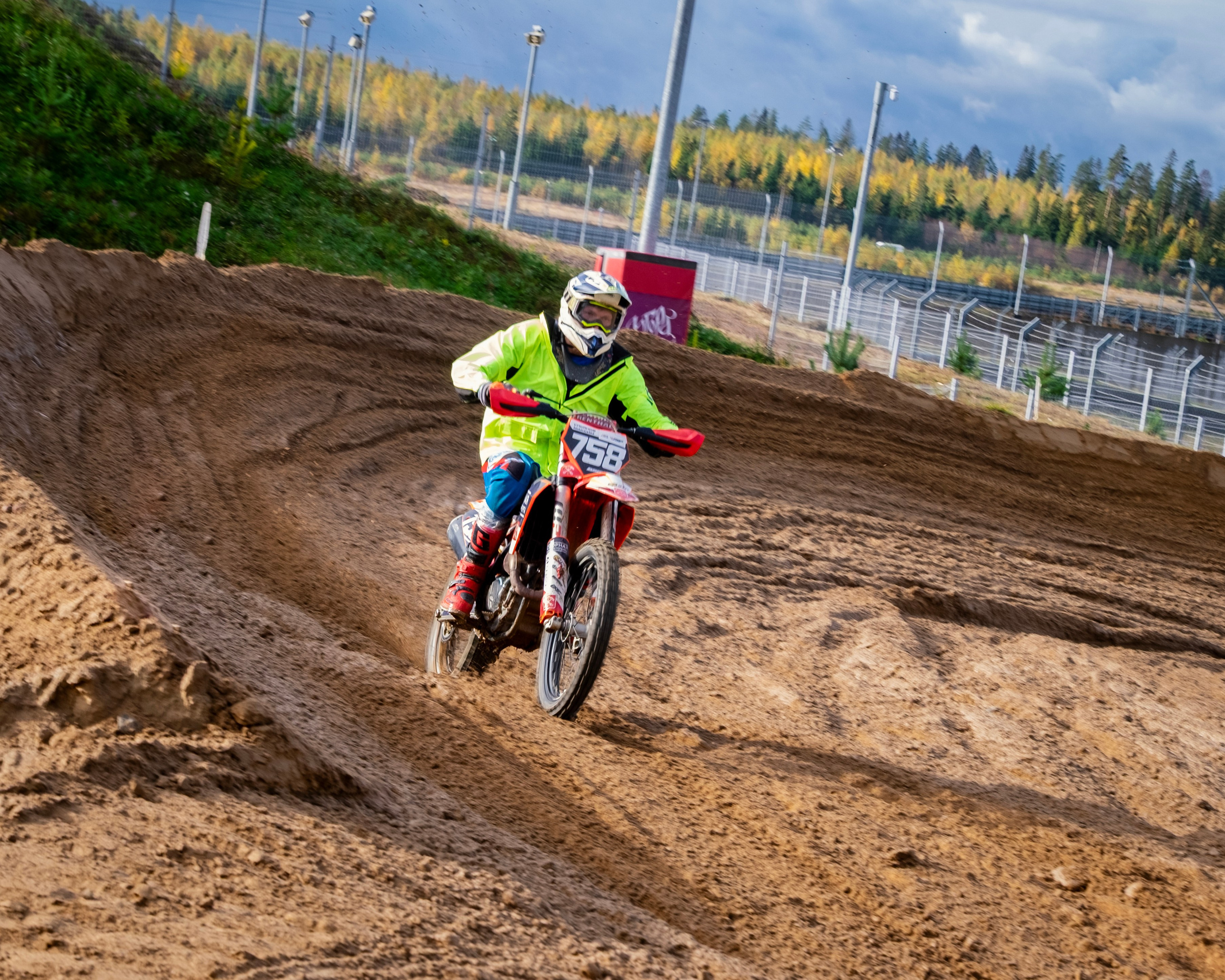 Мотокросс (Игора Драйв). Автомобильные фотографии и рисунки в Санкт-Петербурги Пашков Дмитрий