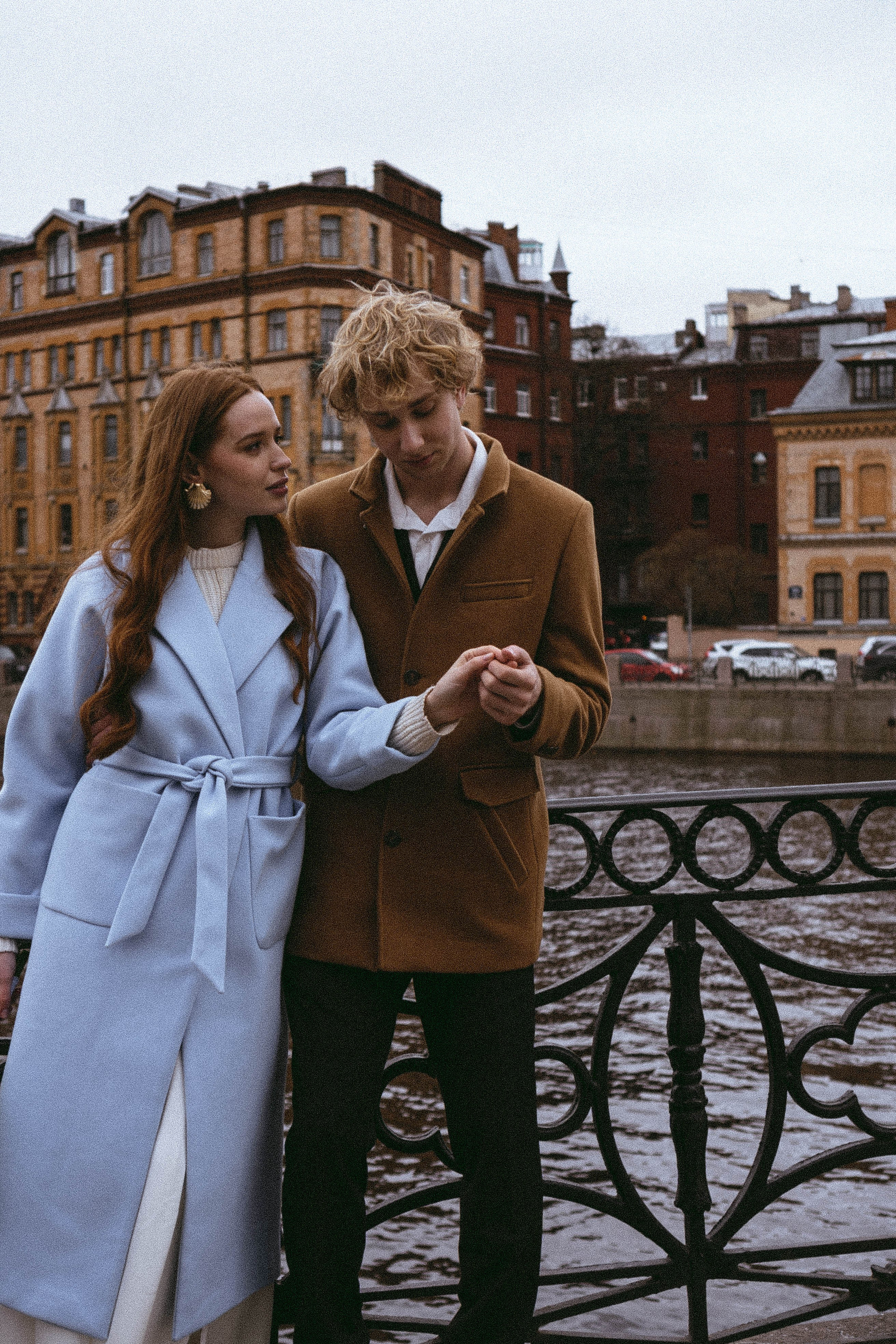 СВАДЕБНАЯ СЬЕМКА В ОТЕЛЕ. СБОРЫ ЖЕНИХА И НЕВЕСТЫ И ТАКЖЕ ТОР И ПОДГОТОВКА К ПРОГУЛКЕ И ПРОГУЛКА ПО ПЕТРОГРАДКЕ. Профессиональный фотограф, Санкт-Петербург — Виктория Богомолова