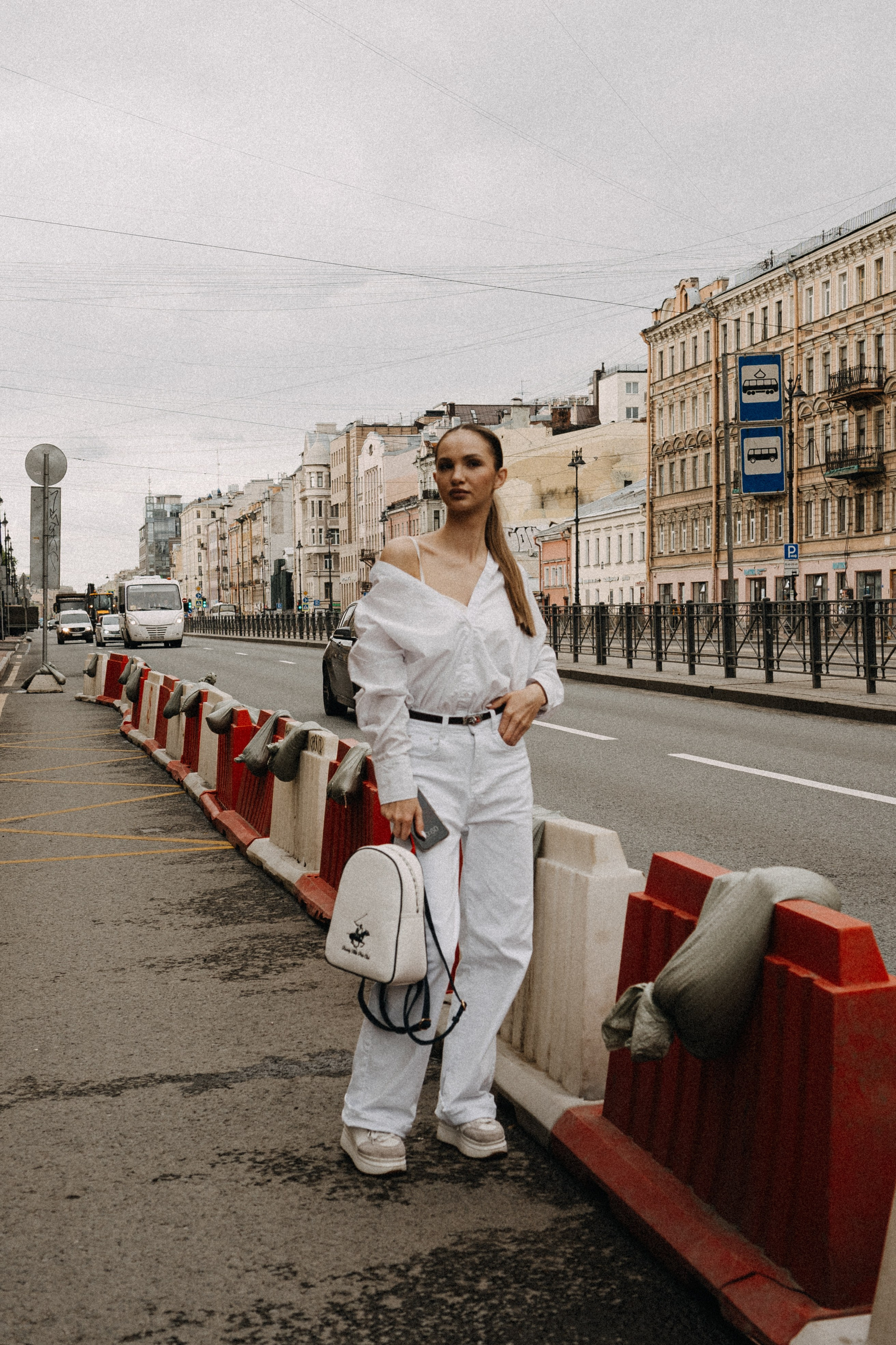 МЫ ГУЛЯЛИ ПРО КРЫШАМ ПИТЕРА. Профессиональный фотограф, Санкт-Петербург — Виктория Богомолова