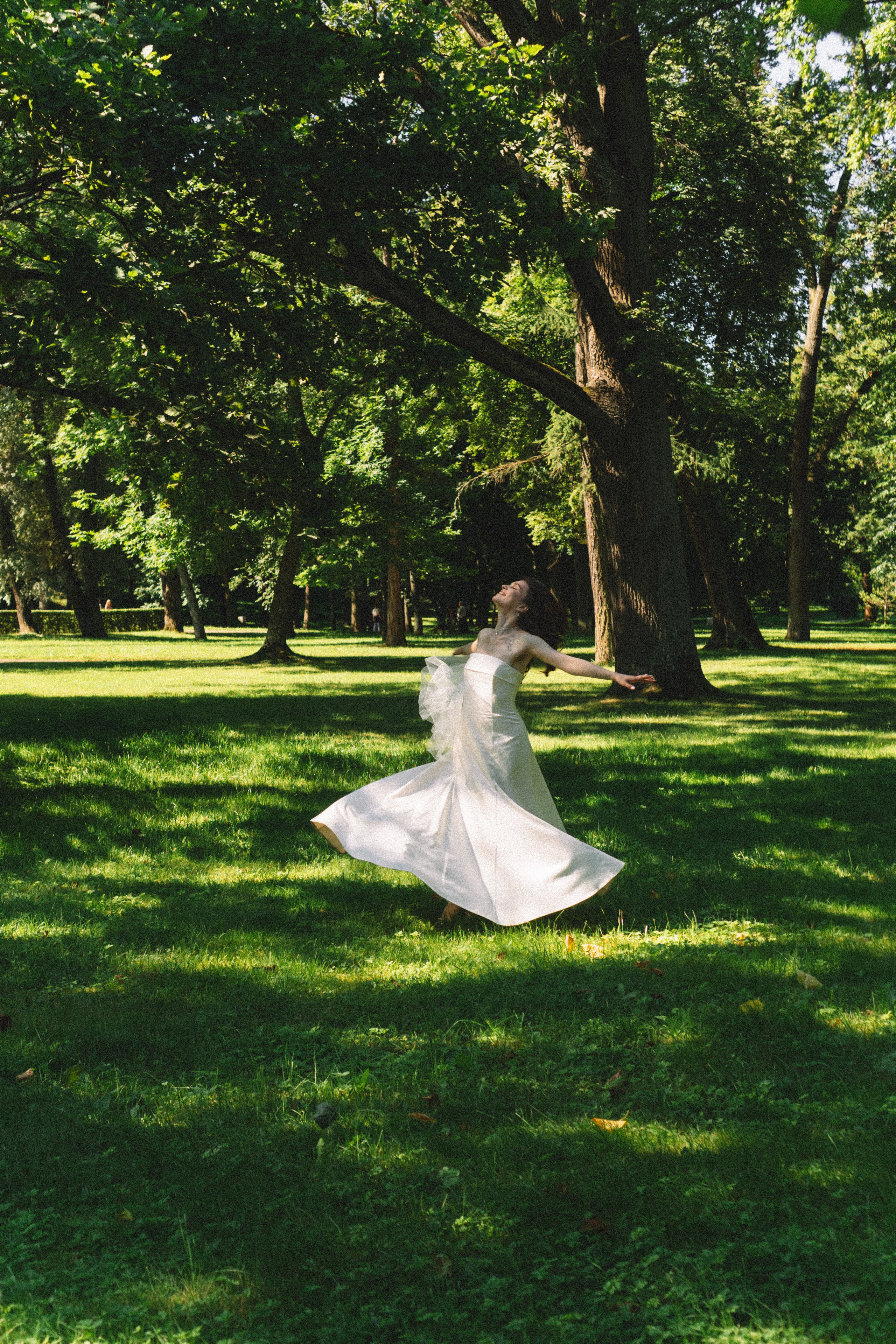 СВАДЕБНАЯ СЬЕМКА В ПЕТЕРГОФЕ И СЬЕМКА РЕПОРТАЖА В ЗАГСЕ ПЕТЕРГОФА. Профессиональный фотограф, Санкт-Петербург — Виктория Богомолова