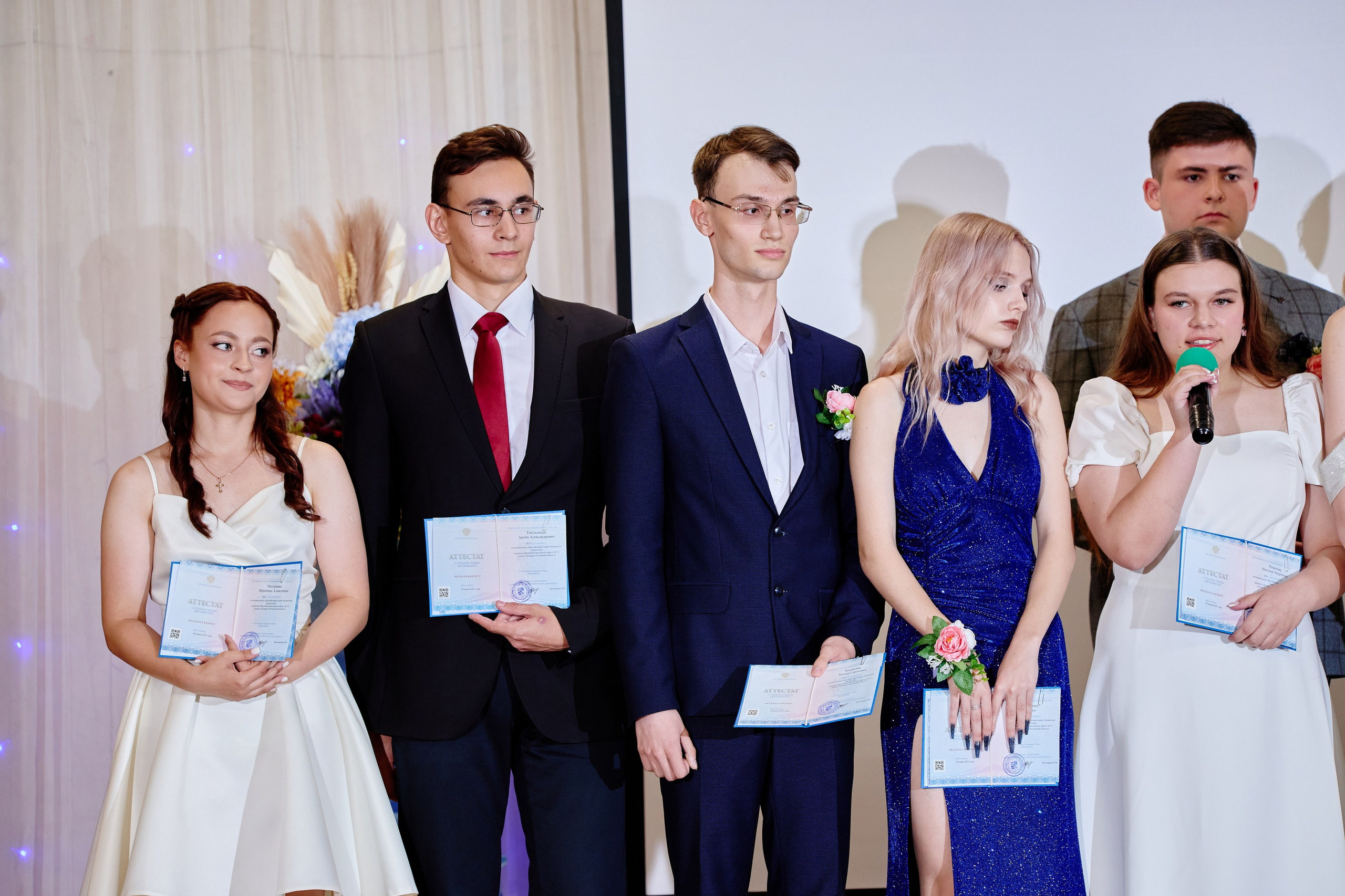 Выпускной 35 Сош. Фотограф Выпускные альбомы Таганрог Сергей Коробченко