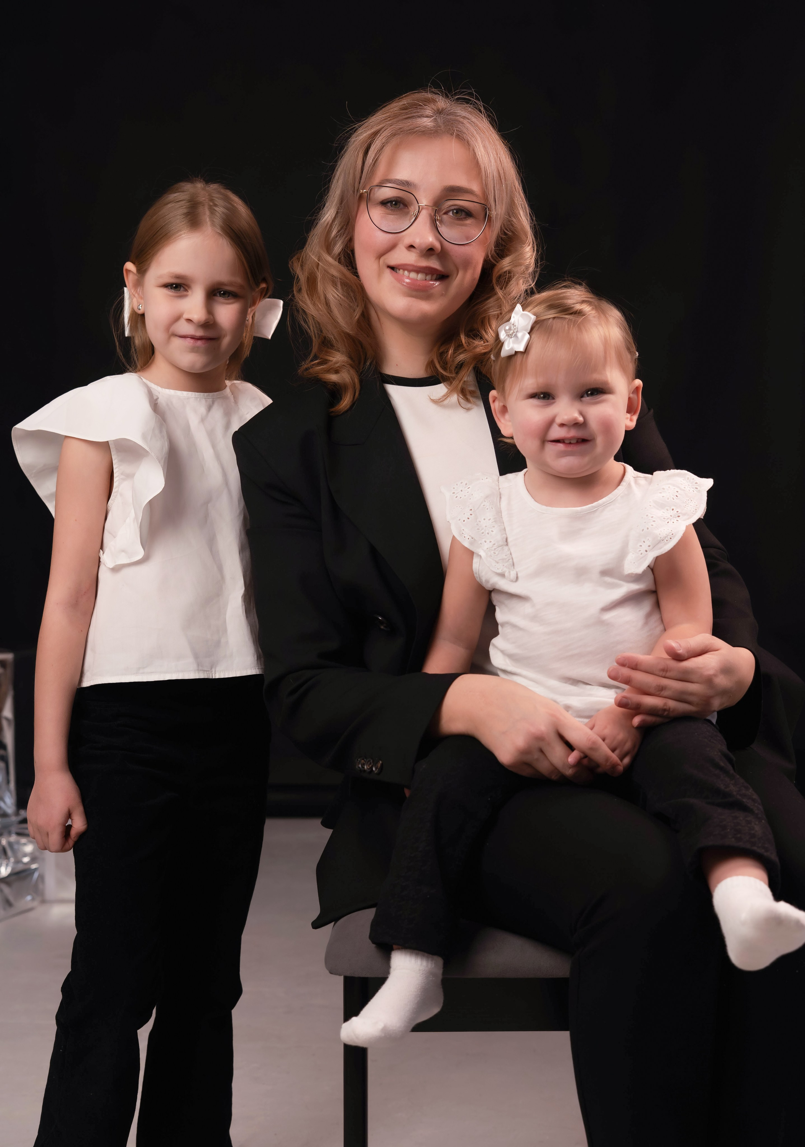 Фотосессия мама и дочки в студии