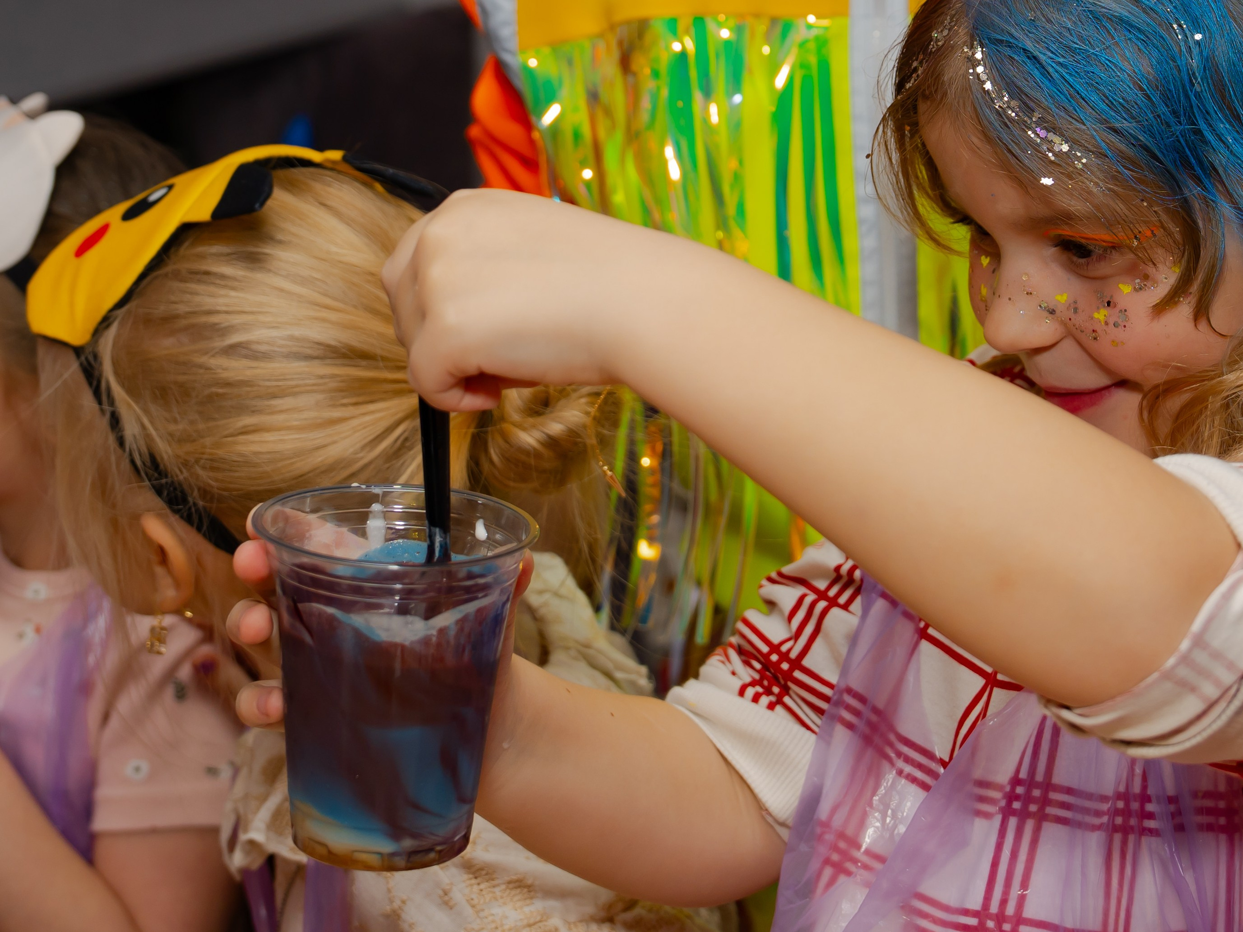 Битва подушками. Крамер Юлиана детский и семейный фотограф