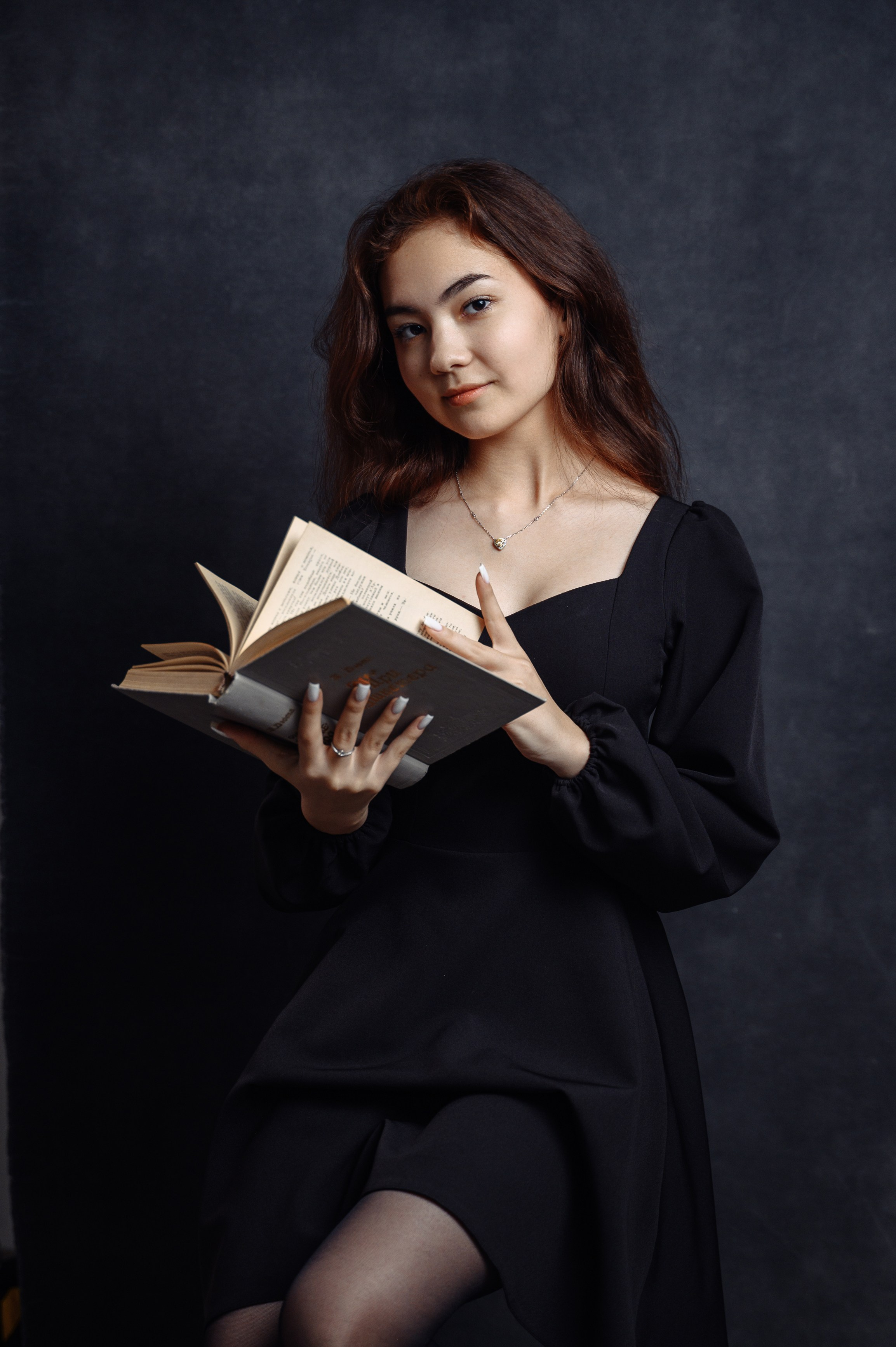 Альбомы в ФотоСтудии SelfieBox. НеФотоАльбом — выпускные альбомы Абакан Минусинск Черногорск Хакасия