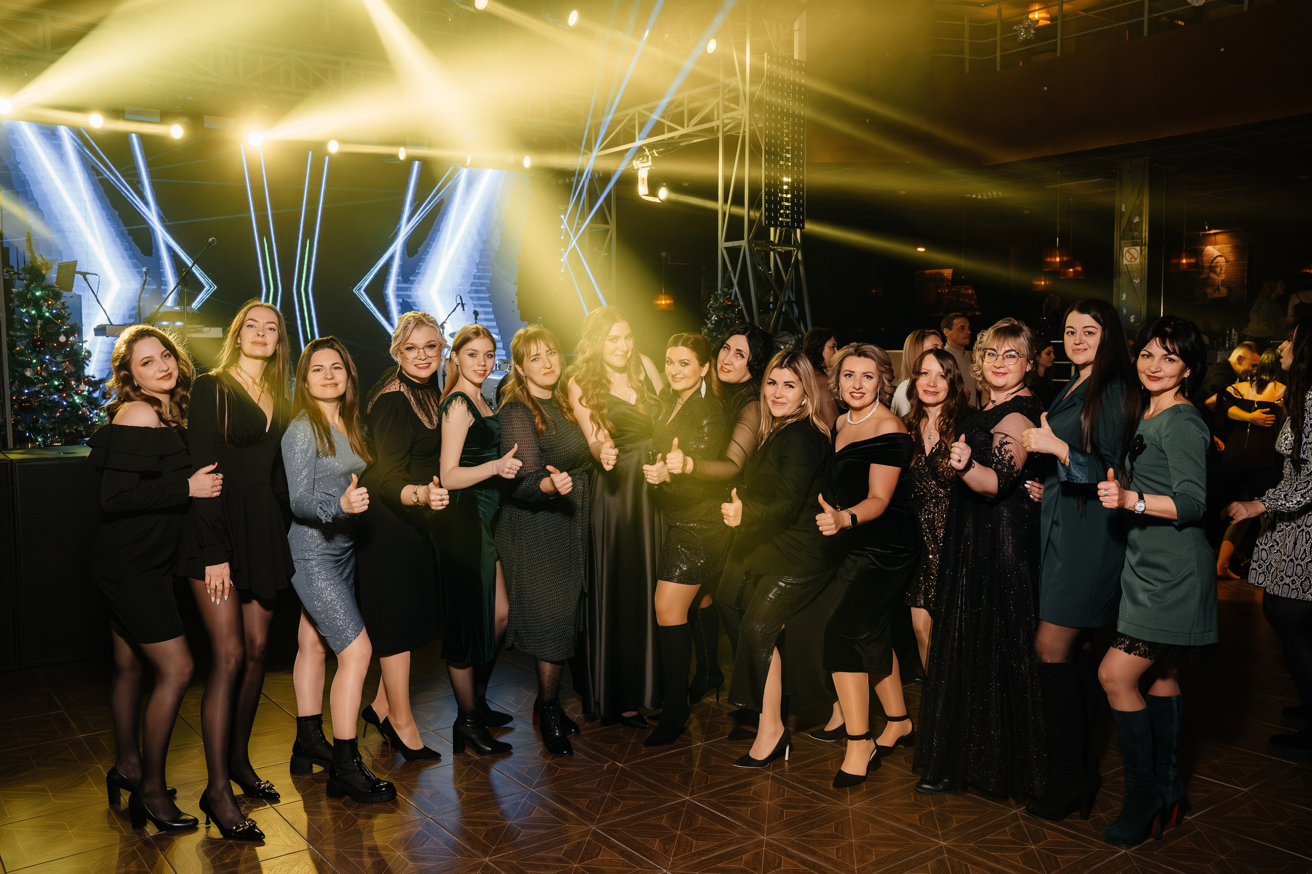 Корпоратив «СОВКОМБАНК». Свадебный фотограф Барнаул Алексей Павлов