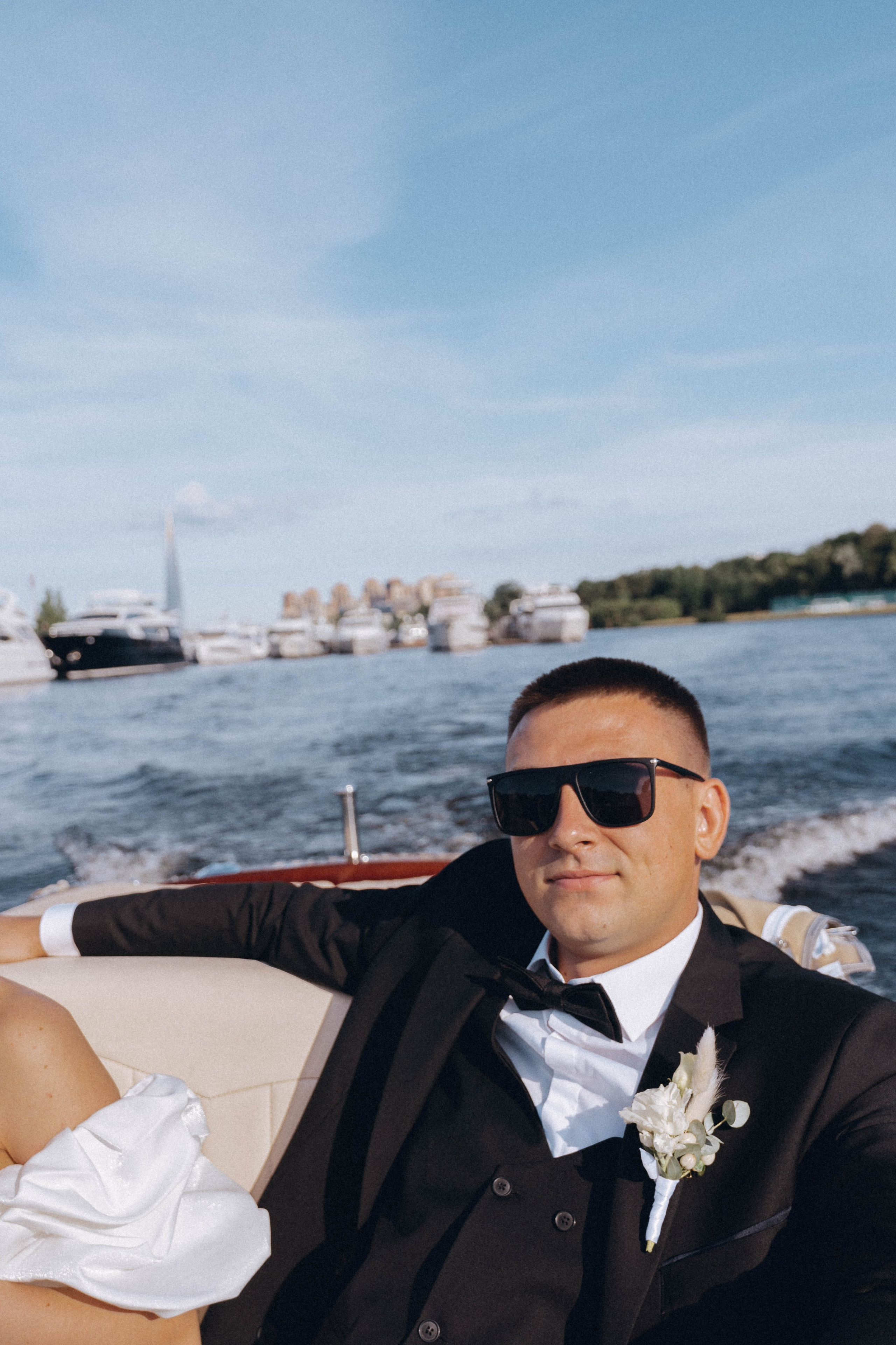 СВАДЕНБНАЯ СЬЕМКА НА КАТЕРЕ ПО КАНАЛАМ САНКТ-ПЕТЕРБУРГА И В АКВАТОРИИ НЕВЫ. Профессиональный фотограф, Санкт-Петербург — Виктория Богомолова