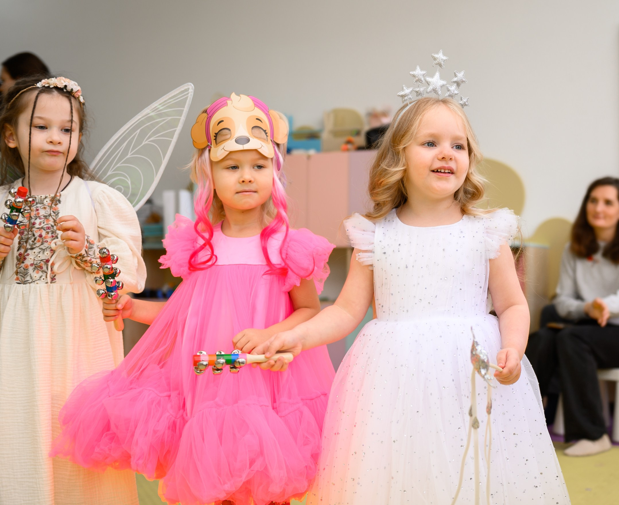 Елка 2025 в детском саду Мишка клуб. Свадебный и семейный фотограф София Невская