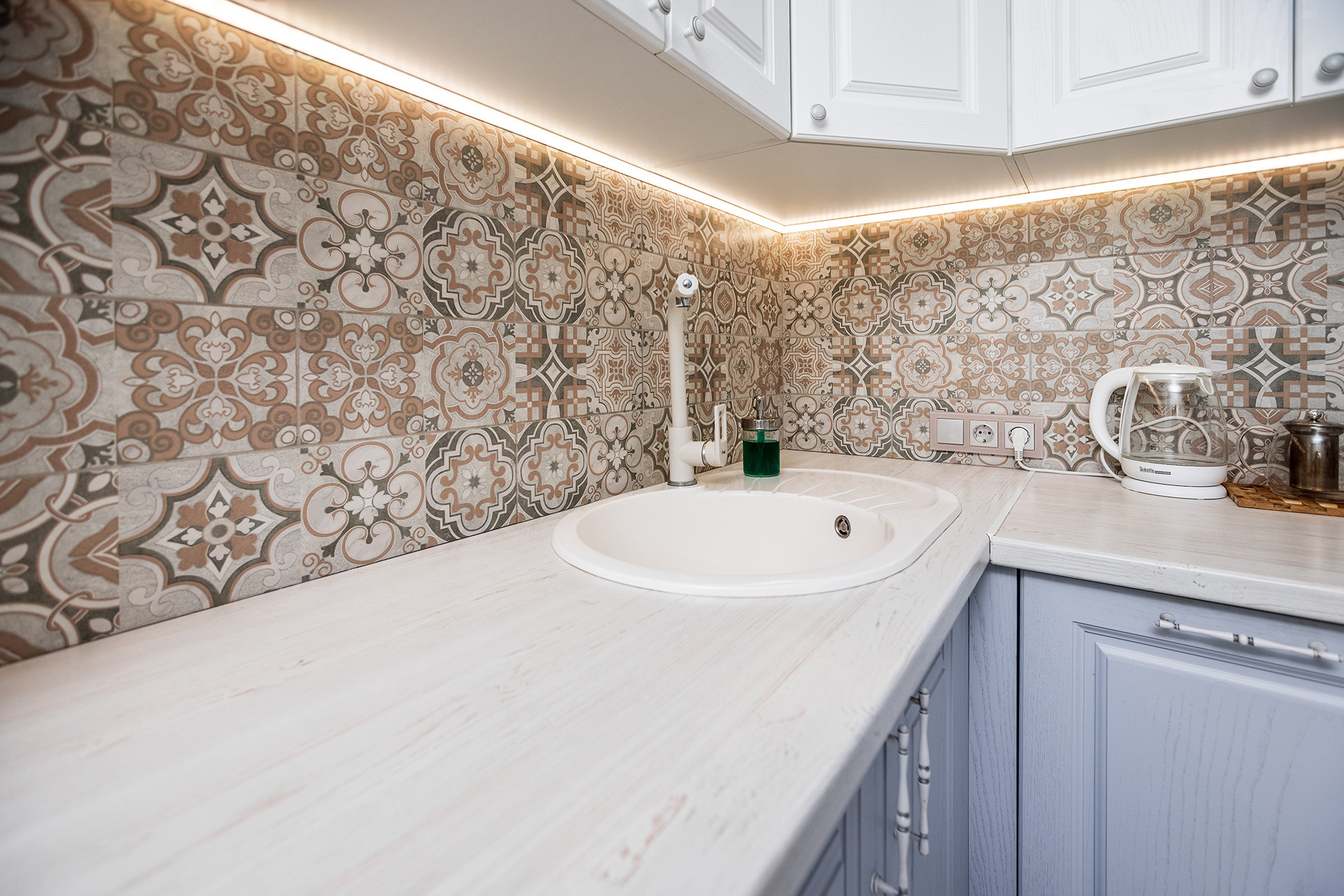 Апартаменты в ЖК «Изумрудный город». Фото для сдачи апартаментов в аренду. Фотограф Александр Трихонюк. Фото недвижимости в Геленджике