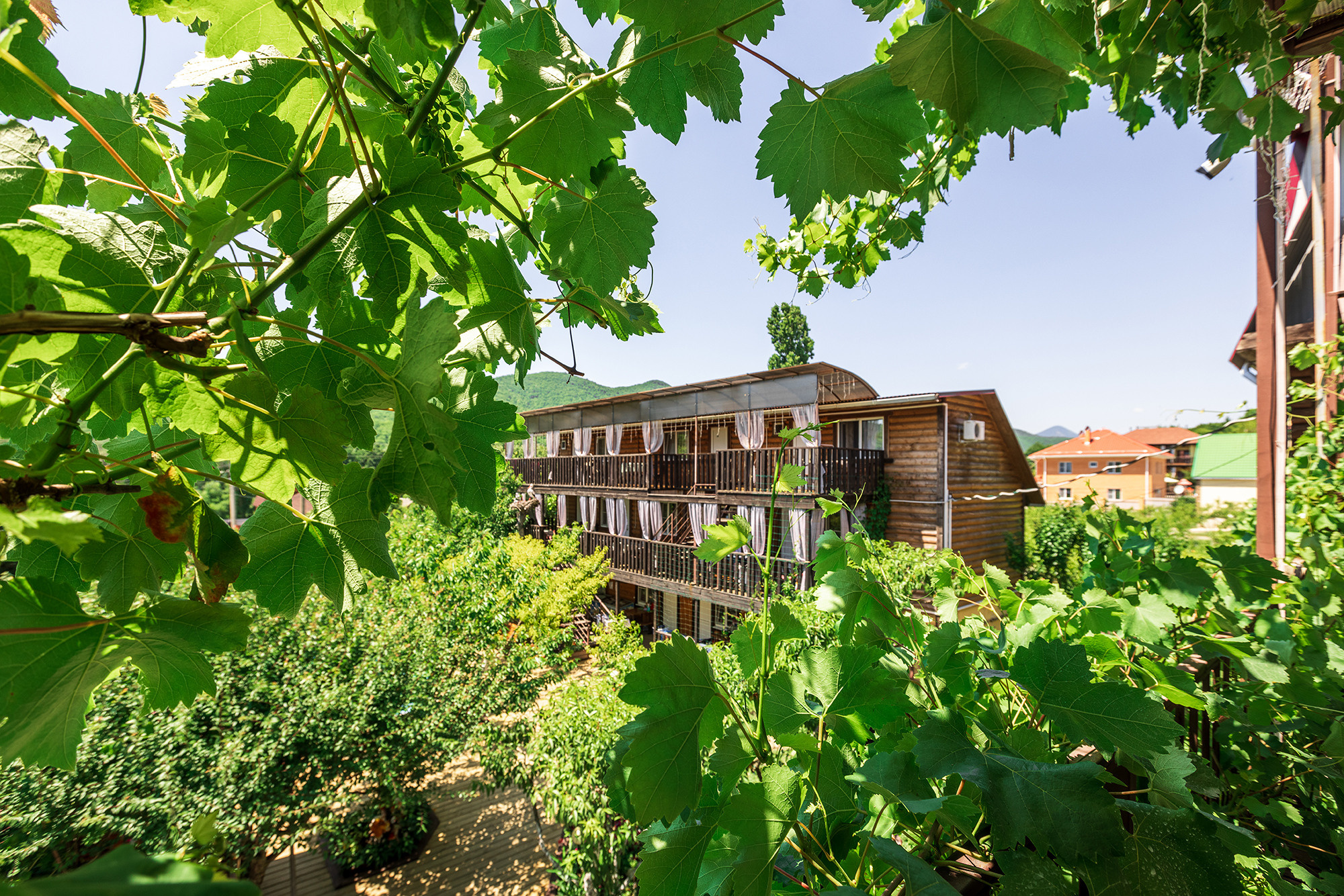 Небольшой отель в с. Береговое. Фотограф Александр Трихонюк. Фото недвижимости в Геленджике