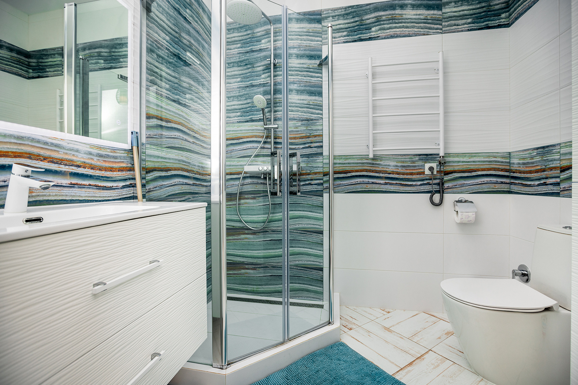 Апартаменты в ЖК «Изумрудный город». Фото для сдачи апартаментов в аренду. Фотограф Александр Трихонюк. Фото недвижимости в Геленджике