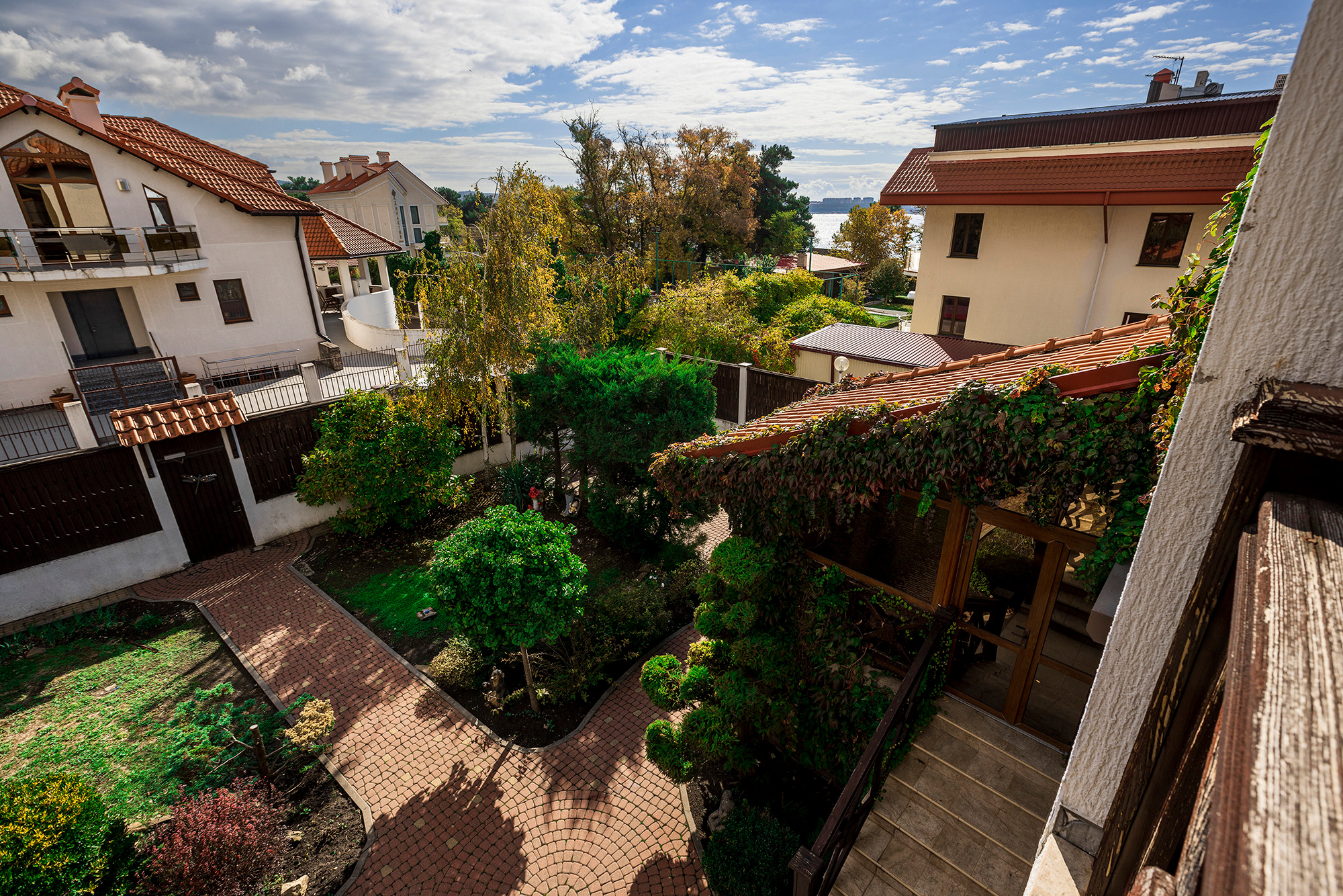 Дом в микрорайоне Магнолия, курорт Геленджик. Фотограф Александр Трихонюк. Фото недвижимости в Геленджике