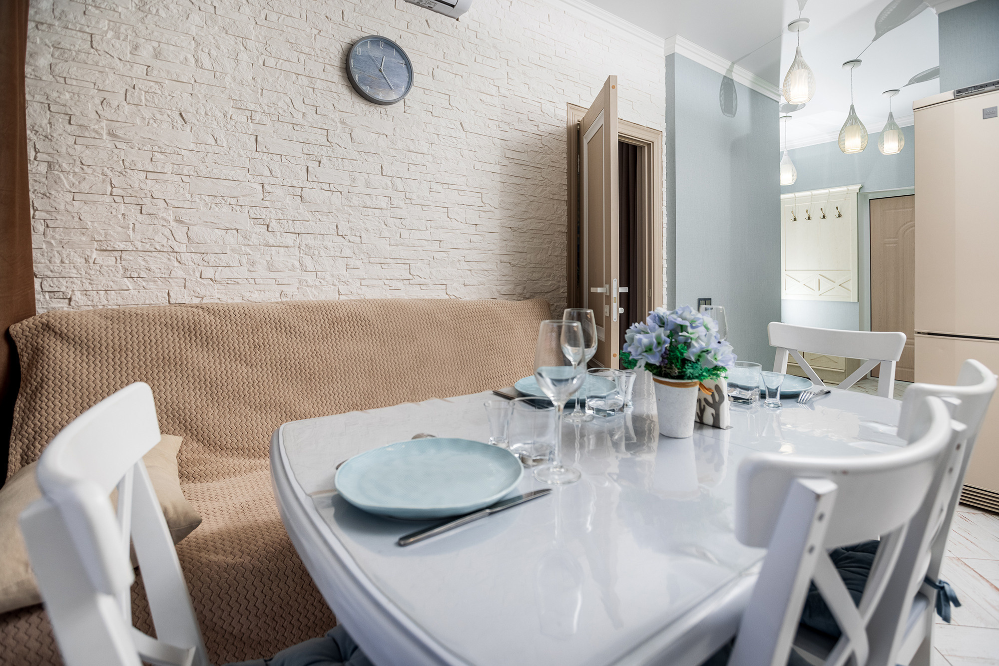 Апартаменты в ЖК «Изумрудный город». Фото для сдачи апартаментов в аренду. Фотограф Александр Трихонюк. Фото недвижимости в Геленджике