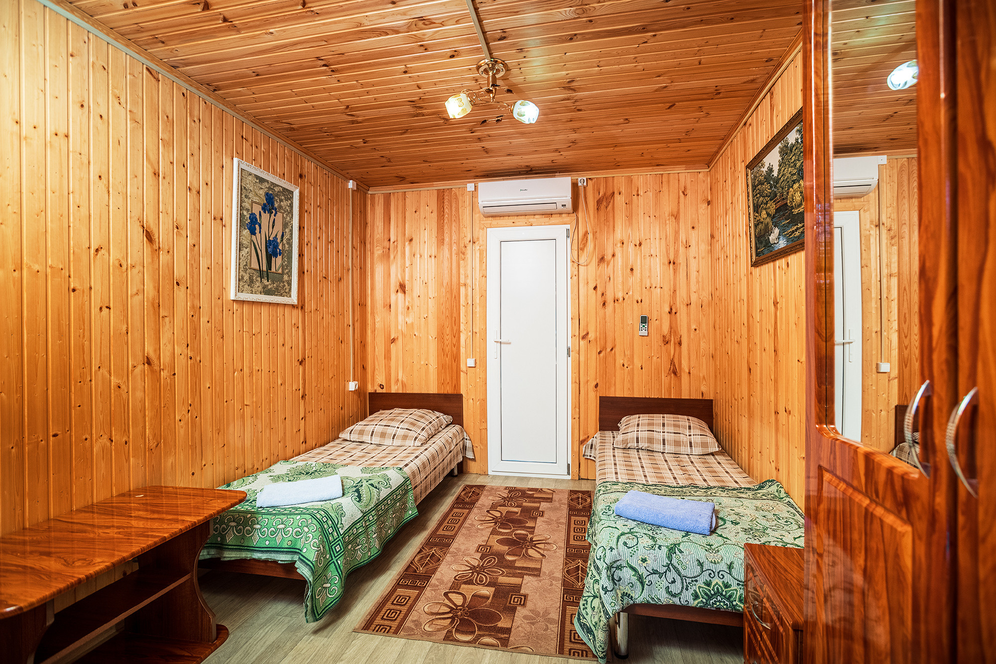 Небольшой отель в с. Береговое. Фотограф Александр Трихонюк. Фото недвижимости в Геленджике