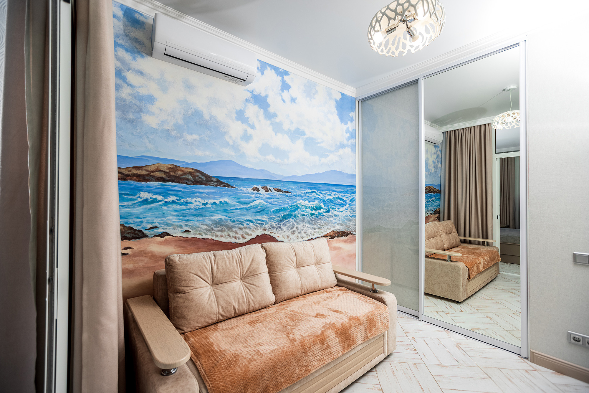 Апартаменты в ЖК «Изумрудный город». Фото для сдачи апартаментов в аренду. Фотограф Александр Трихонюк. Фото недвижимости в Геленджике