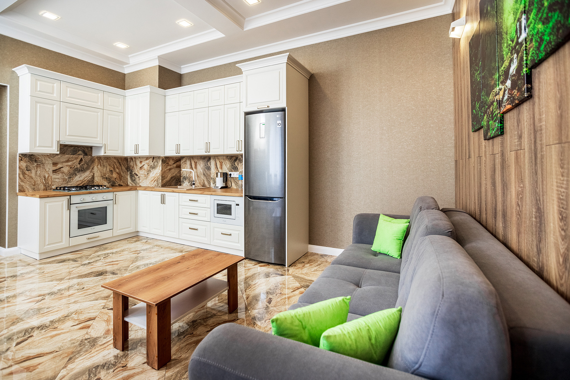 Еще одни апартаменты в ЖК «Изумрудный город». Фотограф Александр Трихонюк. Фото недвижимости в Геленджике