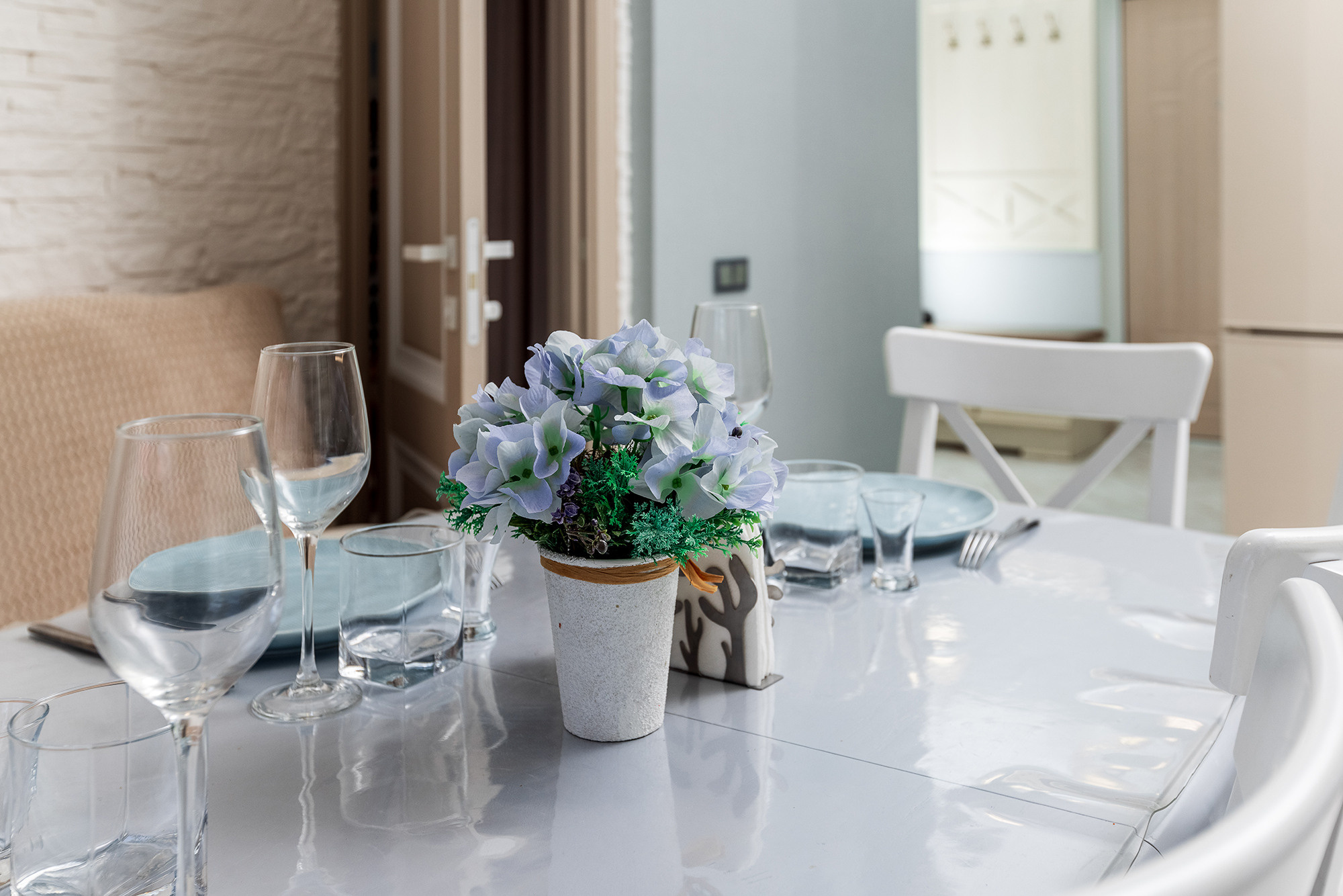 Апартаменты в ЖК «Изумрудный город». Фото для сдачи апартаментов в аренду. Фотограф Александр Трихонюк. Фото недвижимости в Геленджике