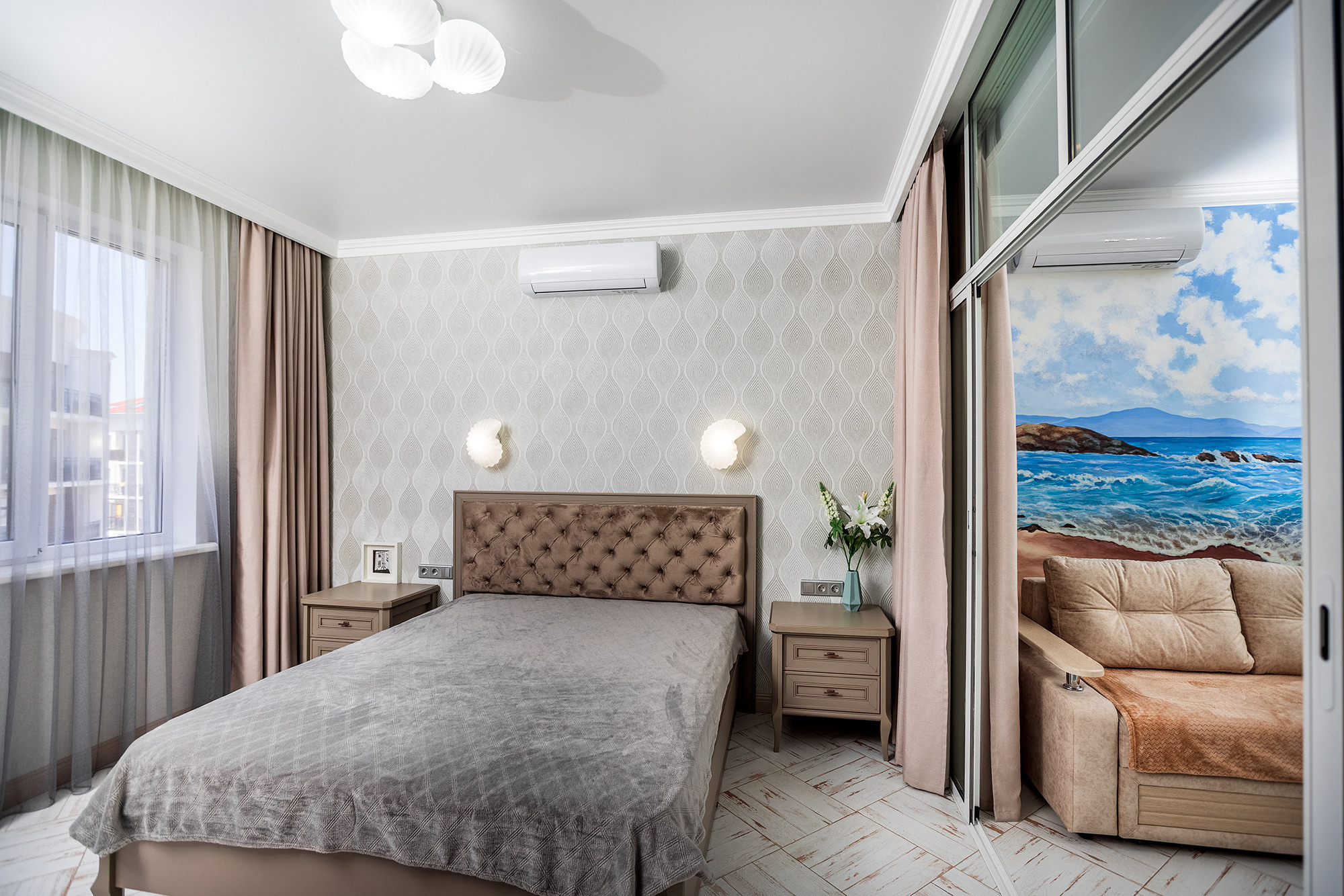 Апартаменты в ЖК «Изумрудный город». Фото для сдачи апартаментов в аренду. Фотограф Александр Трихонюк. Фото недвижимости в Геленджике