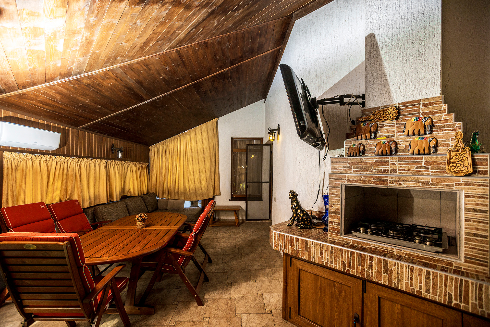 Дом в микрорайоне Магнолия, курорт Геленджик. Фотограф Александр Трихонюк. Фото недвижимости в Геленджике