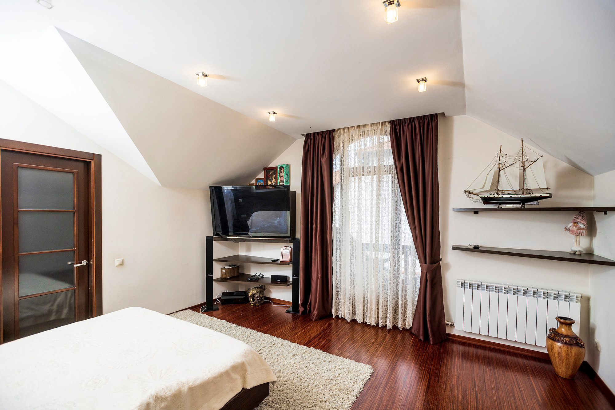 Дом в микрорайоне Магнолия, курорт Геленджик. Фотограф Александр Трихонюк. Фото недвижимости в Геленджике