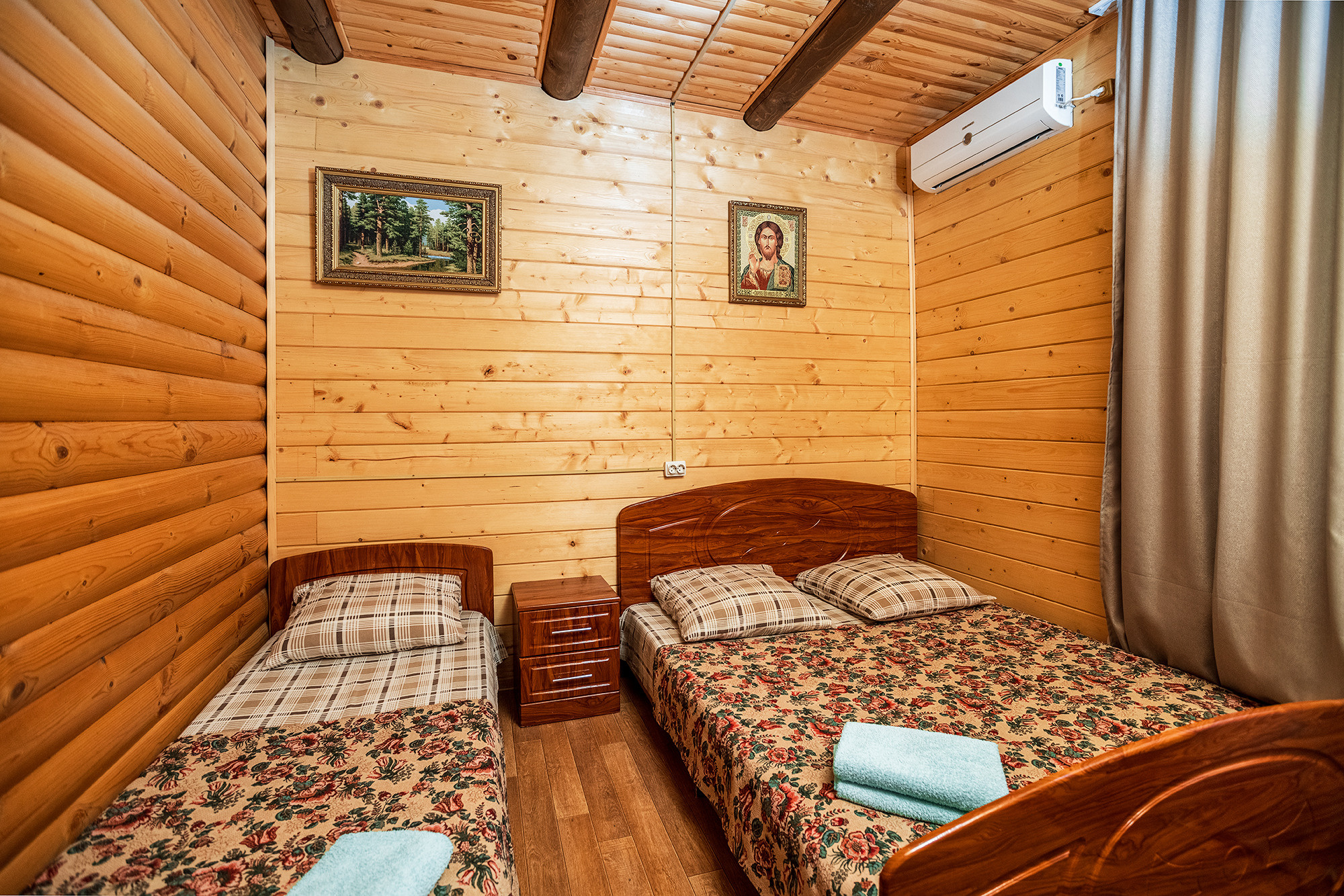 Небольшой отель в с. Береговое. Фотограф Александр Трихонюк. Фото недвижимости в Геленджике