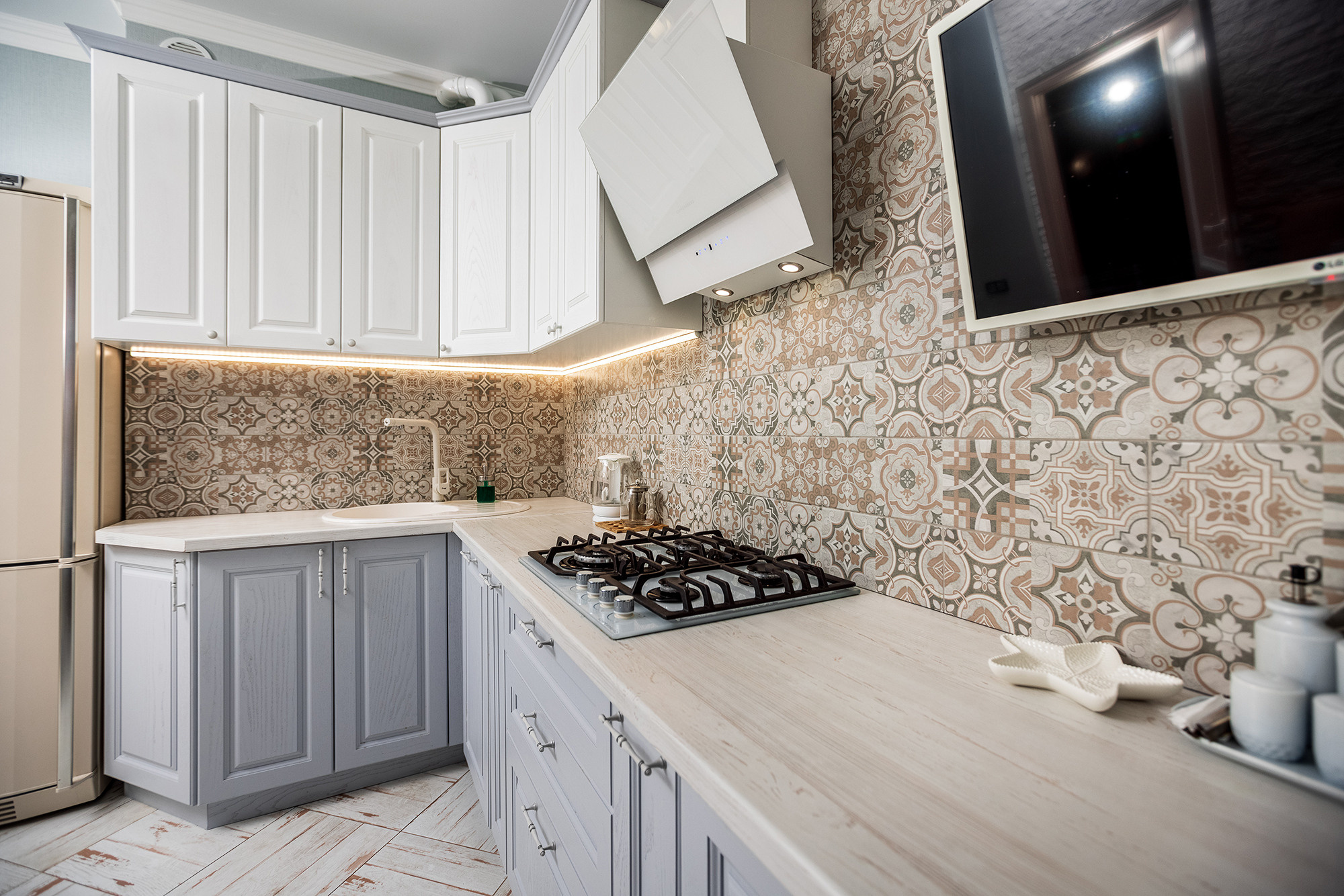 Апартаменты в ЖК «Изумрудный город». Фото для сдачи апартаментов в аренду. Фотограф Александр Трихонюк. Фото недвижимости в Геленджике