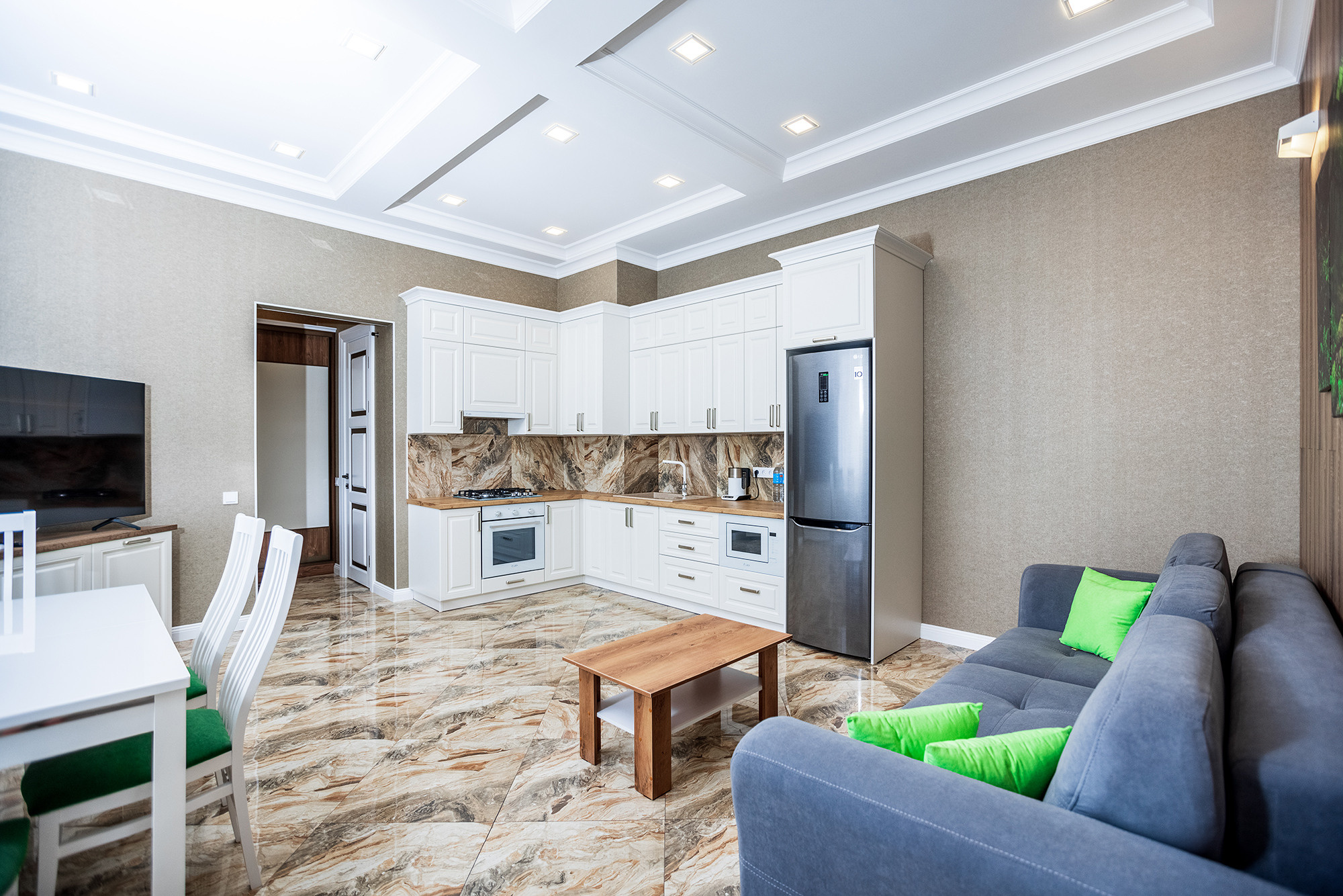 Еще одни апартаменты в ЖК «Изумрудный город». Фотограф Александр Трихонюк. Фото недвижимости в Геленджике