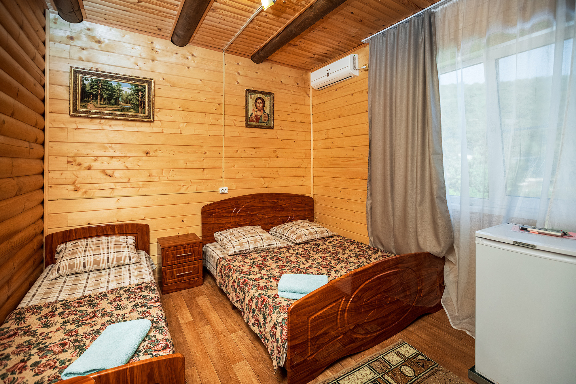 Небольшой отель в с. Береговое. Фотограф Александр Трихонюк. Фото недвижимости в Геленджике