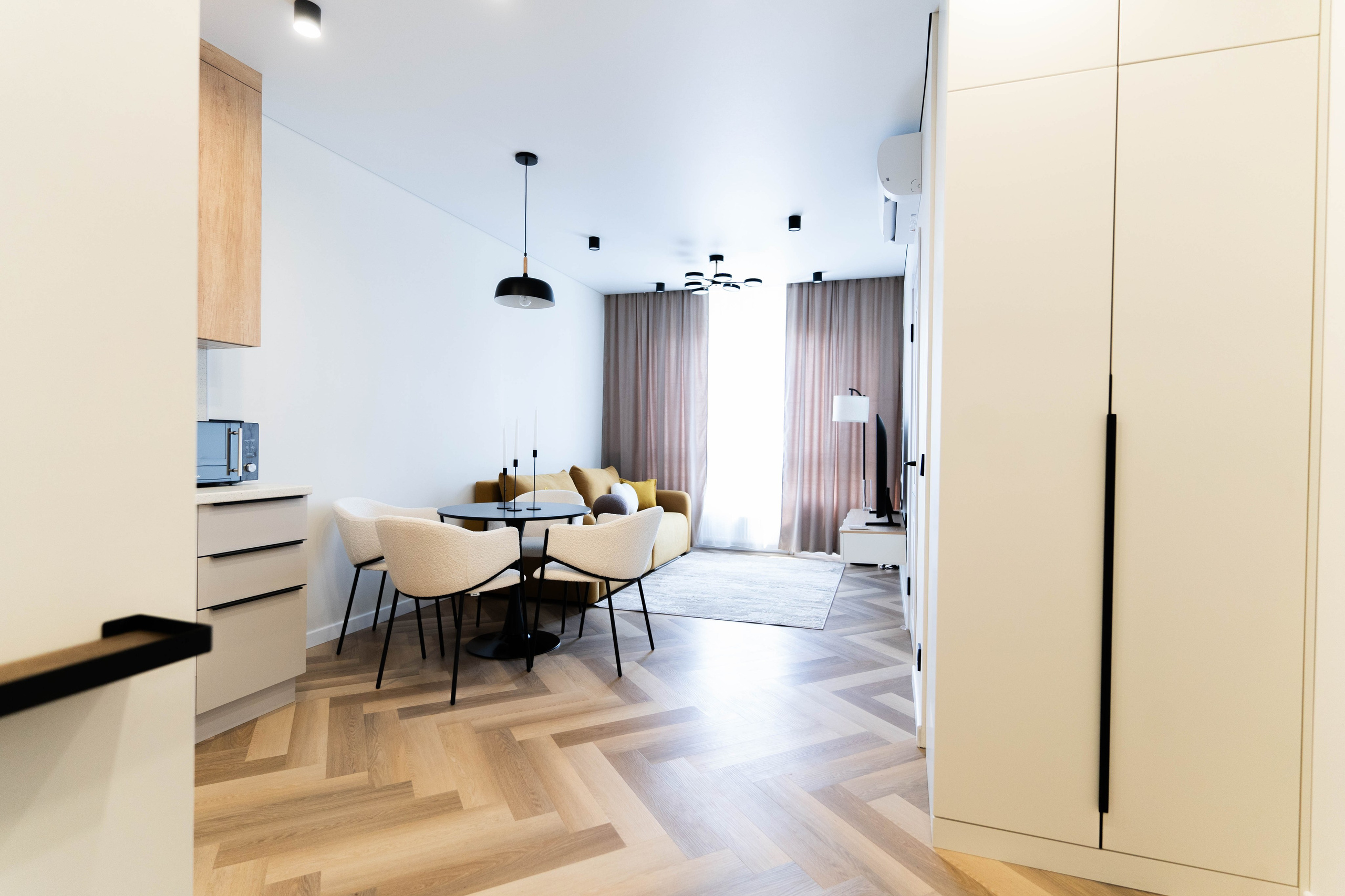 Kronstadt Boulevard. Rezyame