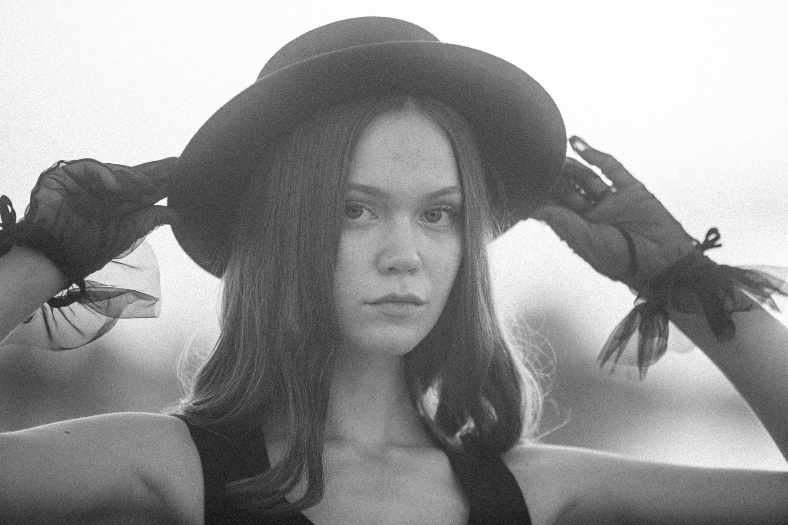 Наедине (два образа). Арт-фотограф Крис Л. в Тобольске: портрет, семейные, свадьбы