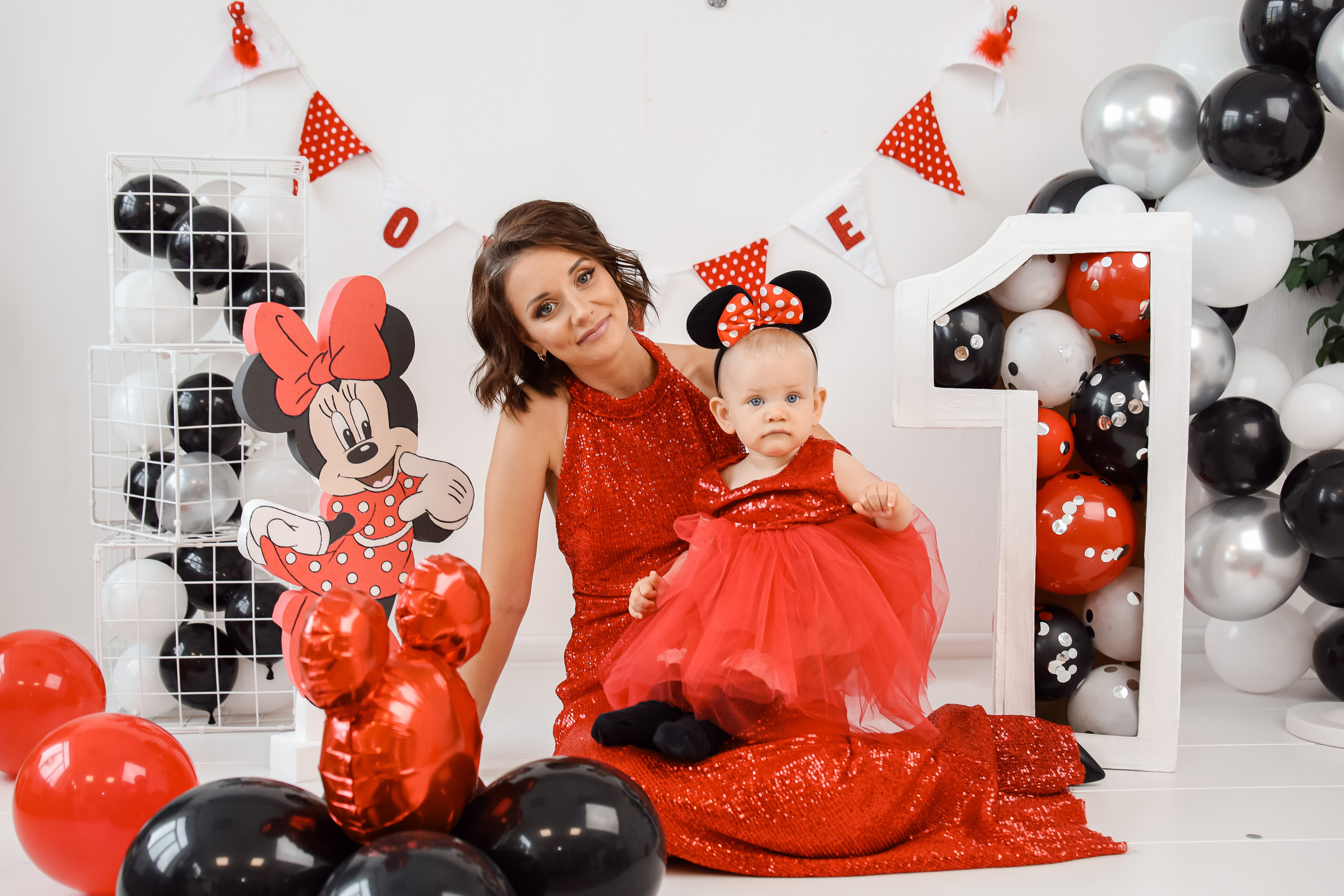 Годовасие Миланы. Детский и Семейный фотограф в Санкт-Петербурге. Детская Фотостудия «FAMILY STORY»