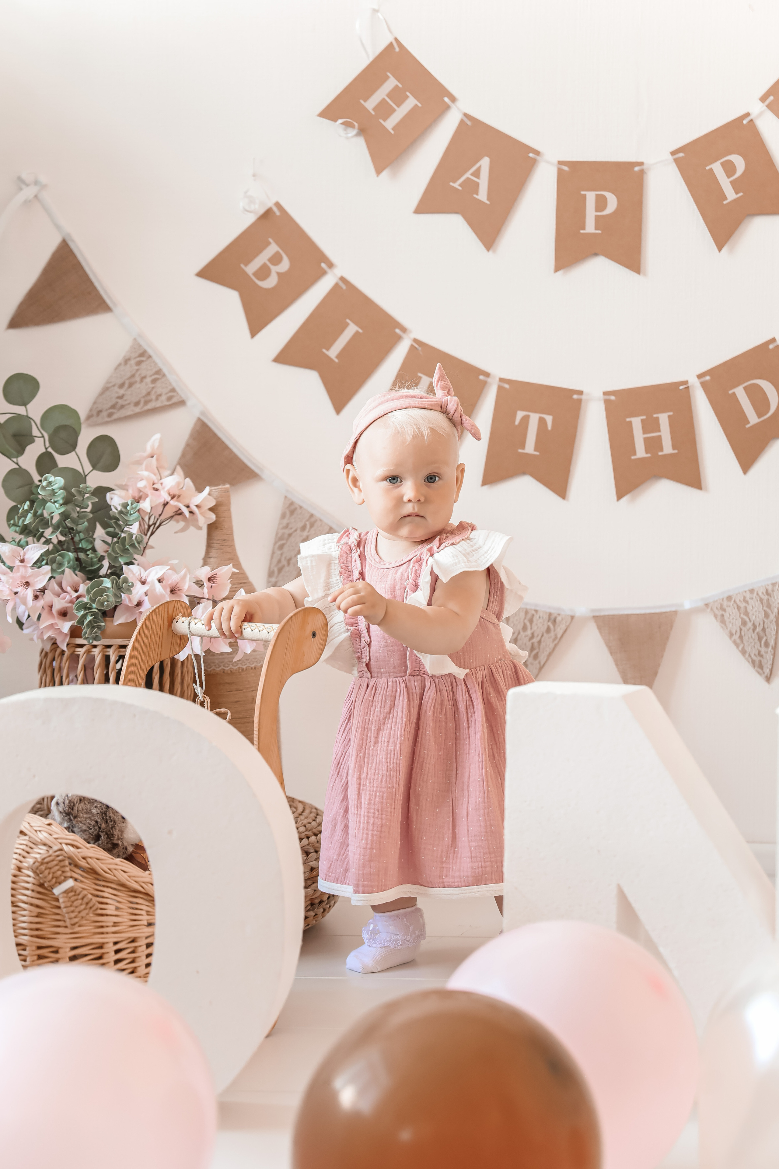 Годовасие Надюши. Детский и Семейный фотограф в Санкт-Петербурге. Детская Фотостудия «FAMILY STORY»