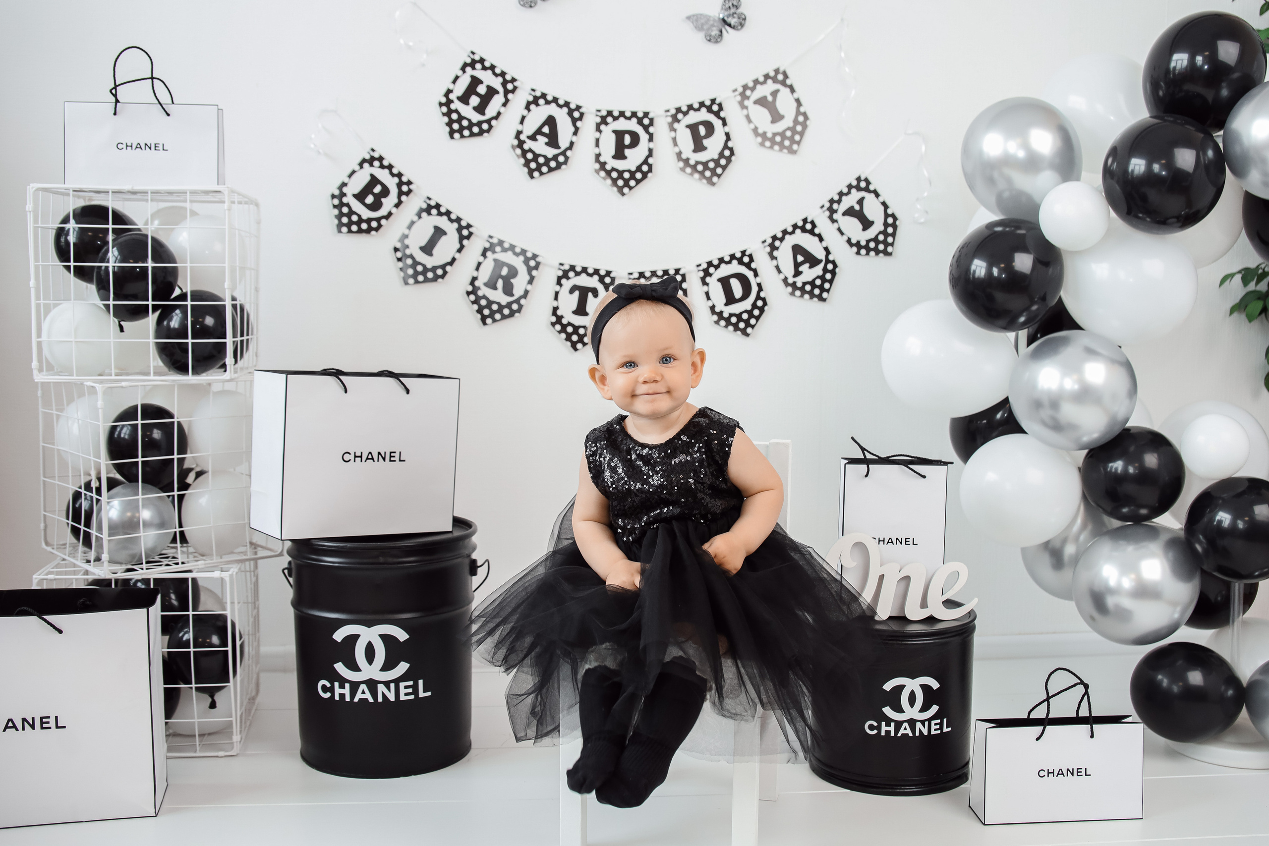 Годовасие Миланы. Детский и Семейный фотограф в Санкт-Петербурге. Детская Фотостудия «FAMILY STORY»