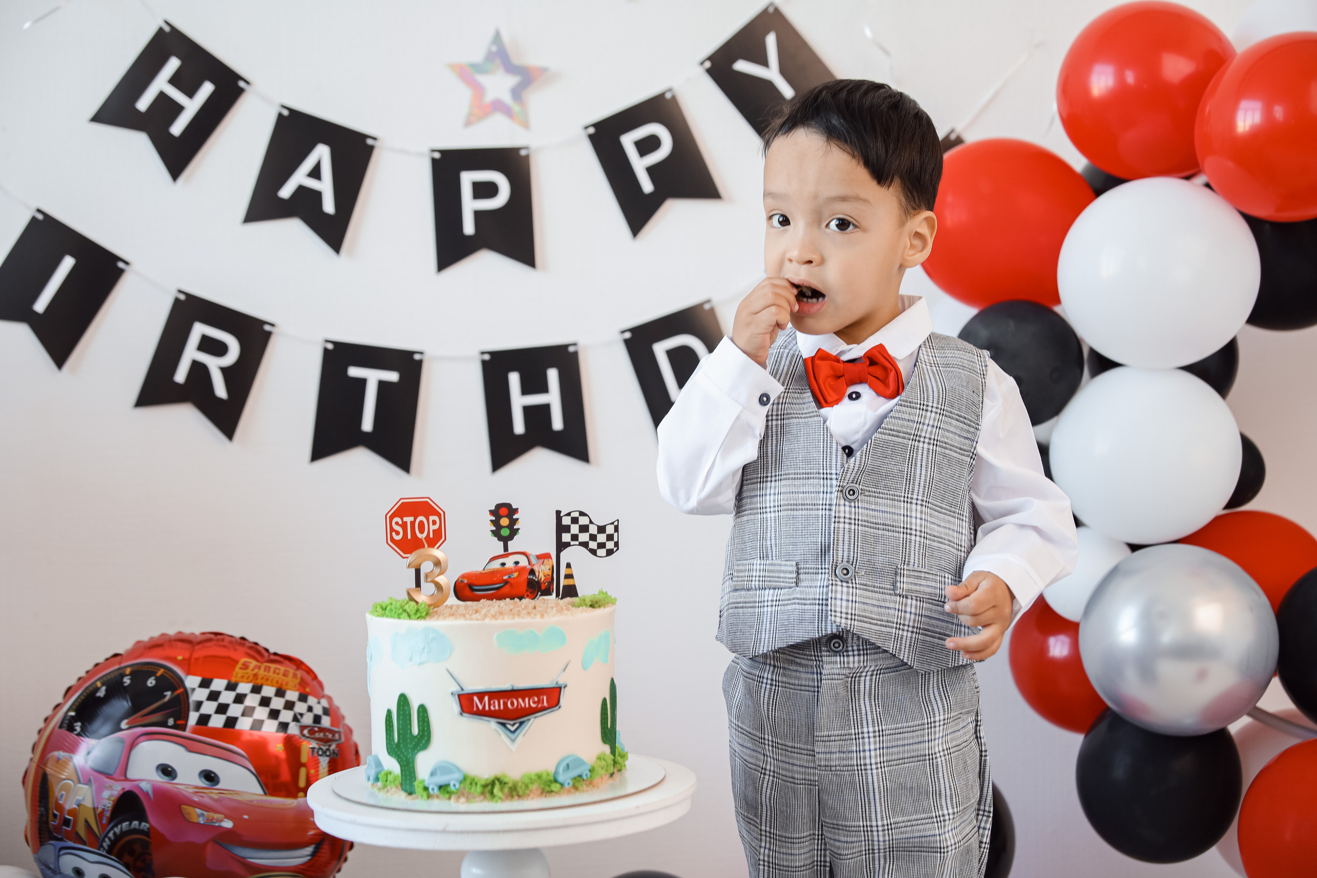 Годовасие Магомеда. Детский и Семейный фотограф в Санкт-Петербурге. Детская Фотостудия «FAMILY STORY»